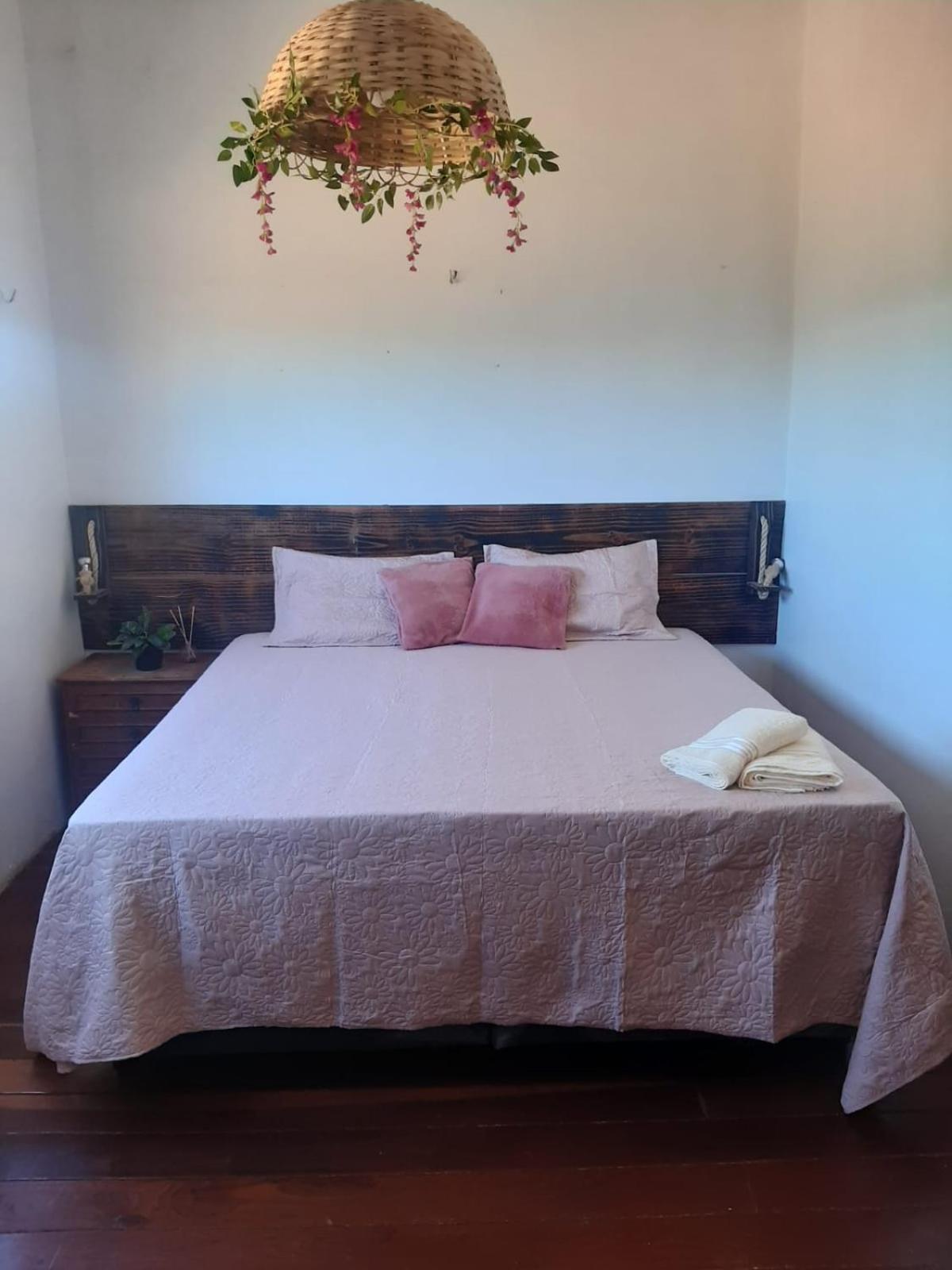 Casa em Alto Paraíso com vista para as montanhas no Eldorado ao lado do centro