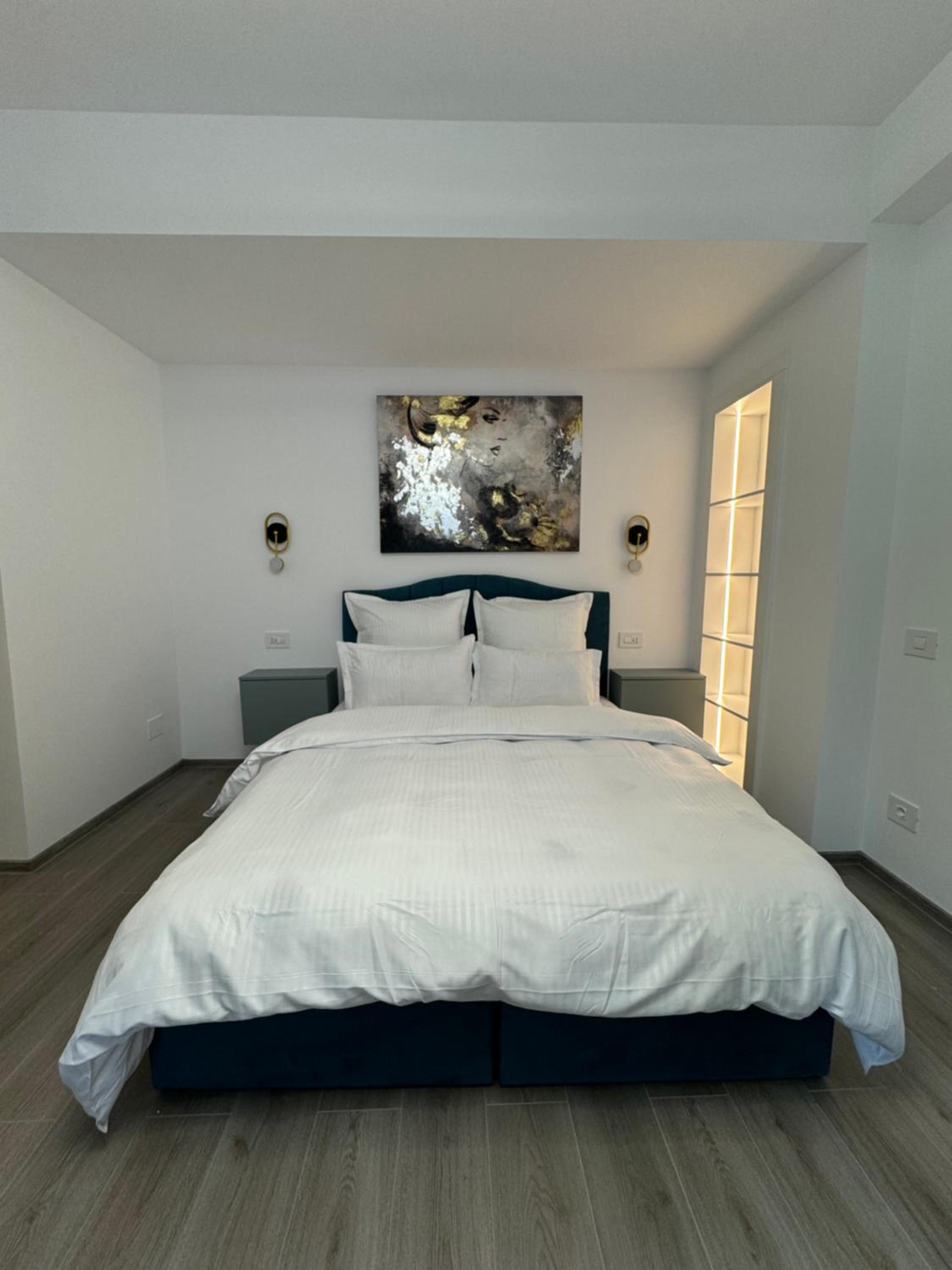 Central Suite view 4