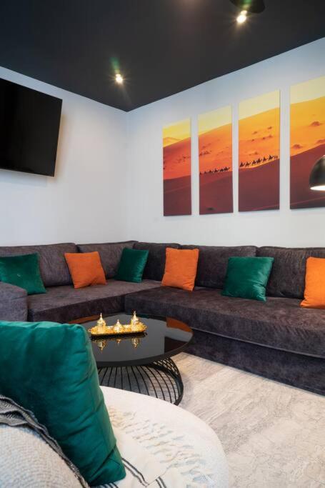 lounge