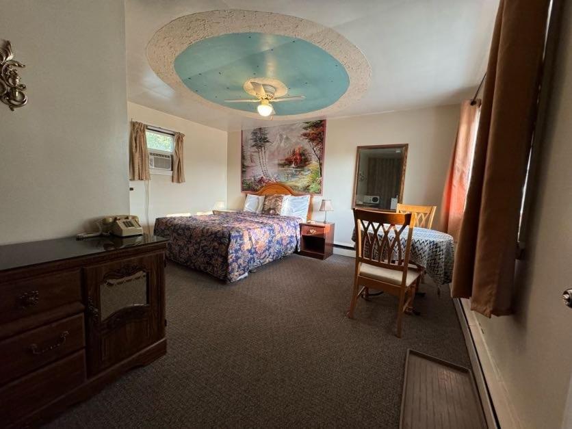 Orillia Vacations - Holiday Motel - Property Image 12