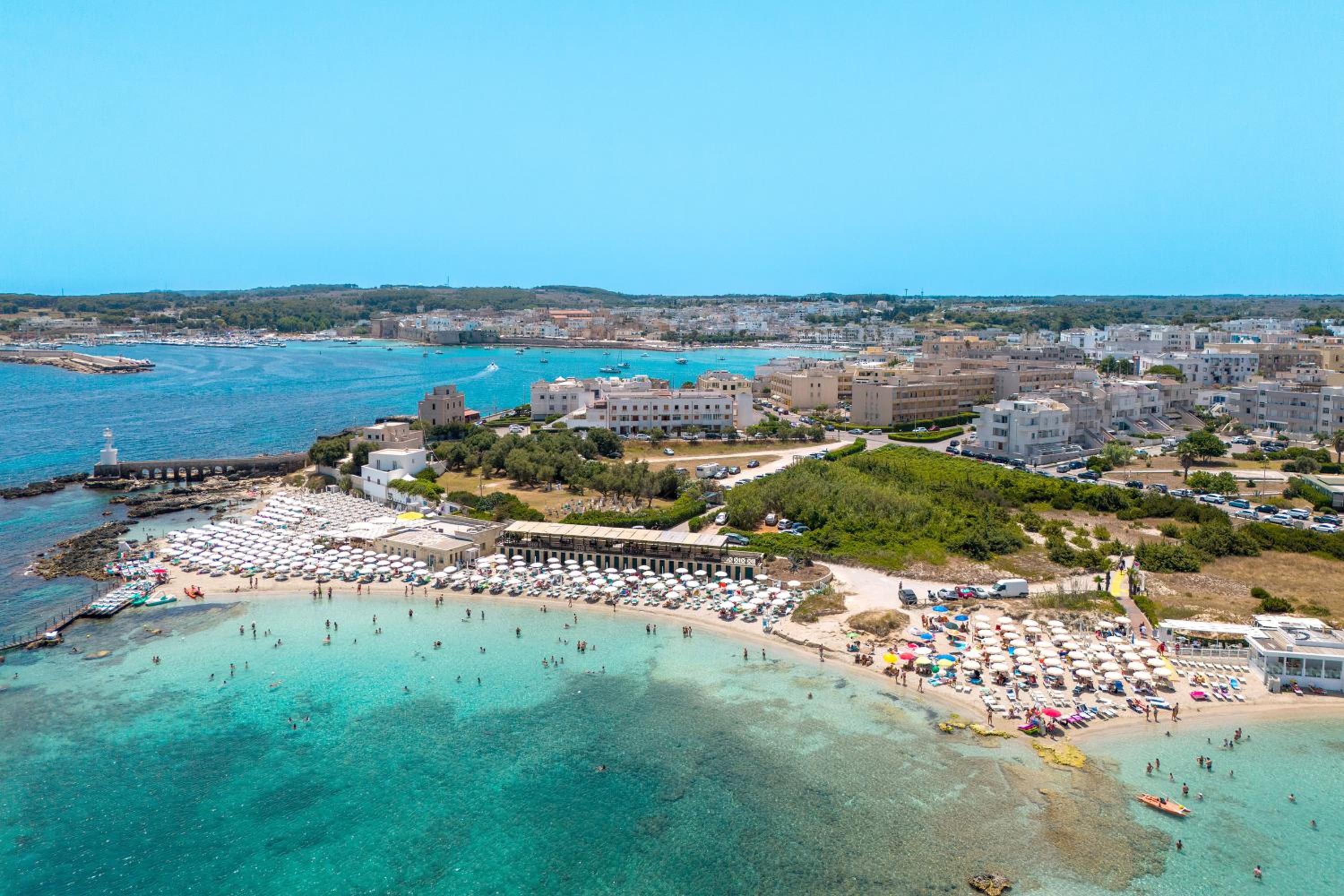 Beachfront Apartment with Amazing Sea View Balconies photo 4