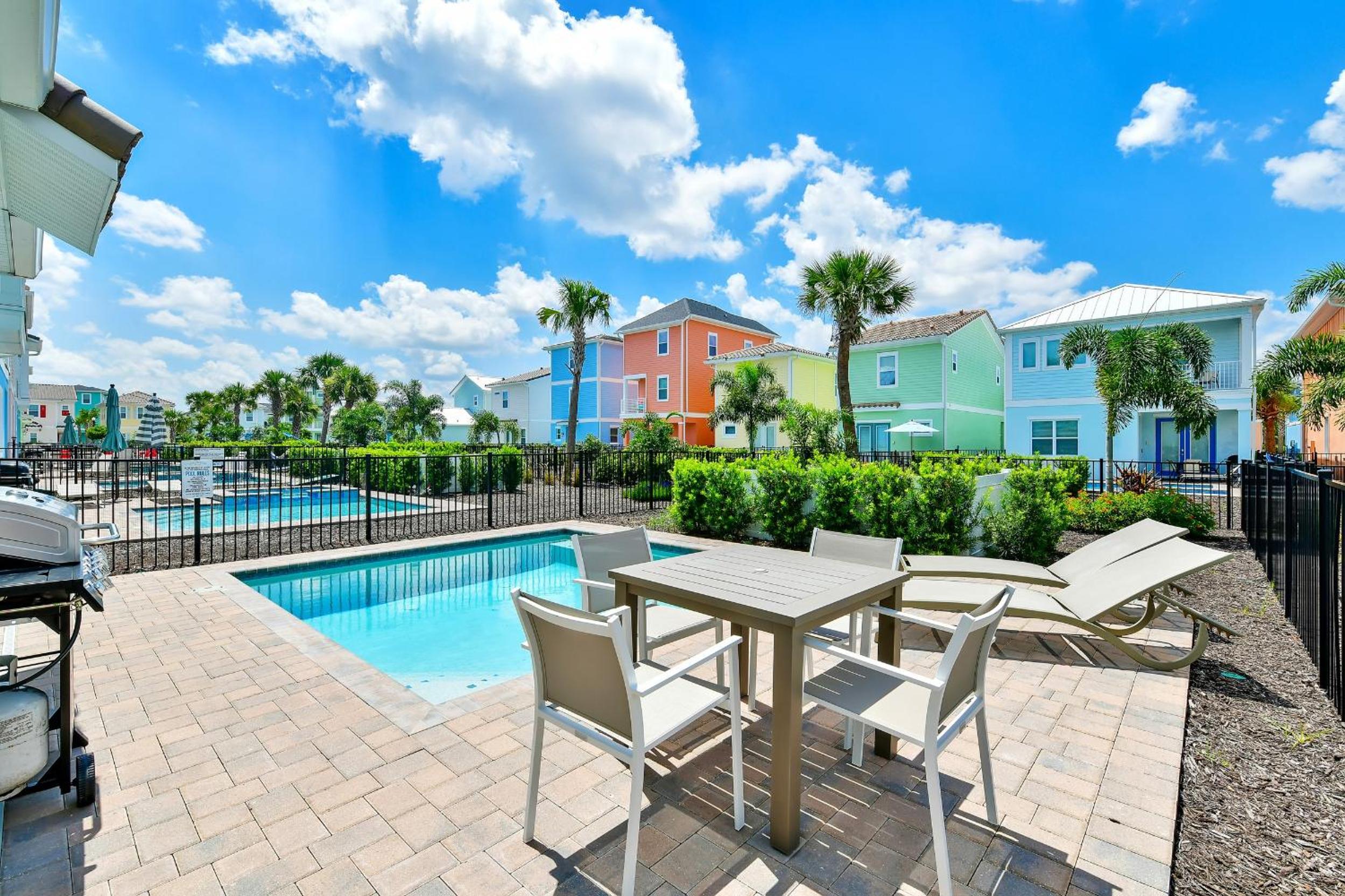 Sandy Toes Cottage With Private Pool Near Disney And Margaritaville Resort & Island H2O Access - 8032St