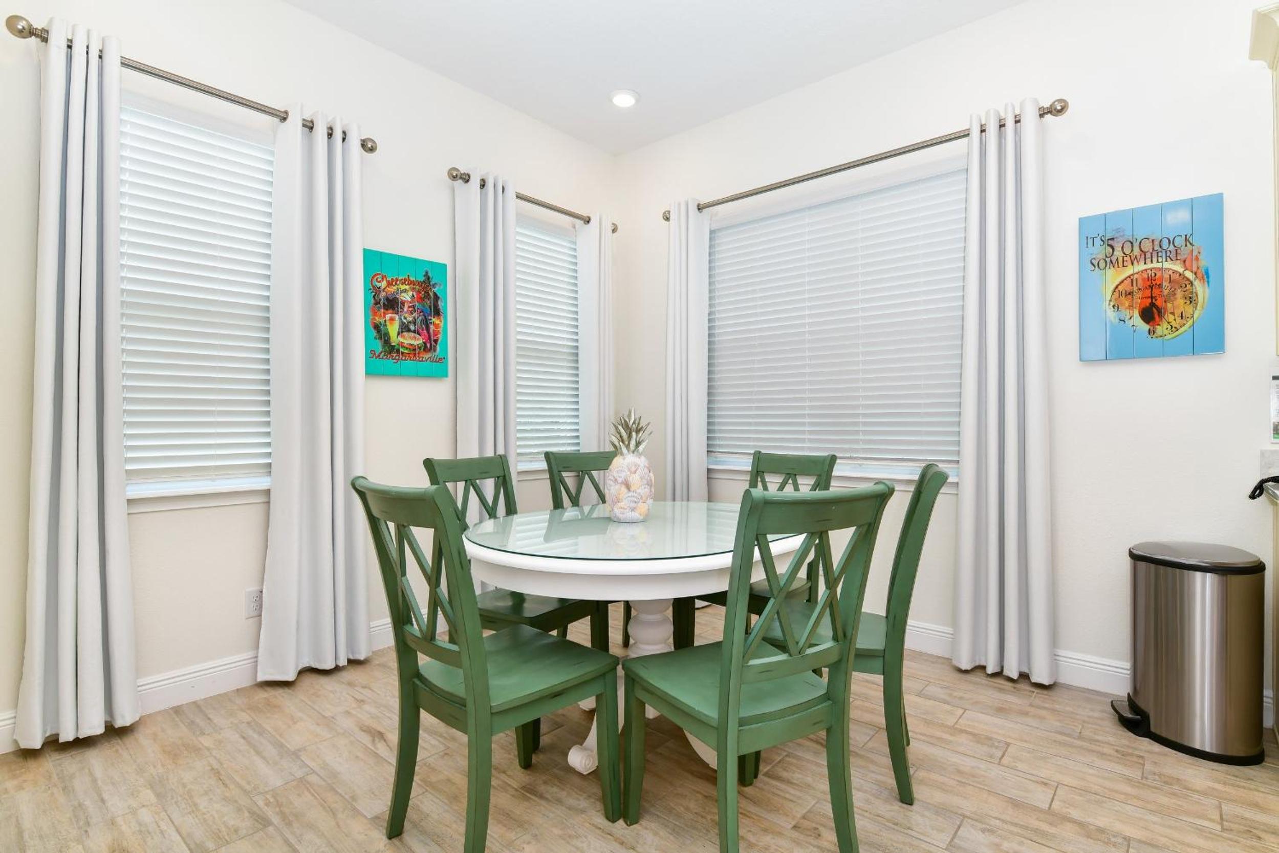 Sunny Yellow Cottage Near Disney With Margaritaville Resort & Island H20 Waterpark Access - 2995La