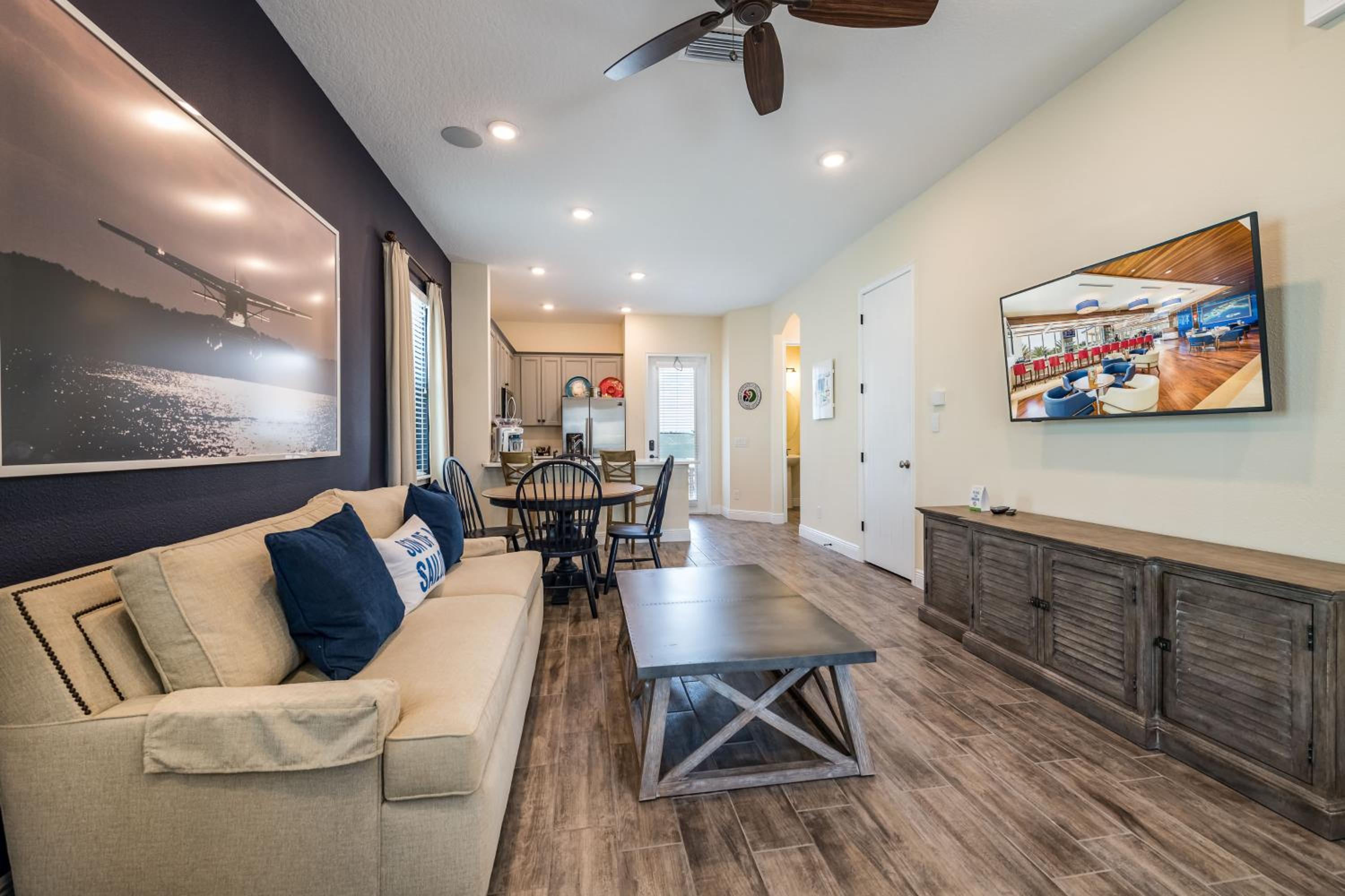 Lovely Cottage 3 Miles From Disney W Hot Tub And Margaritaville Resort & Island H2O Access - 8092Dr