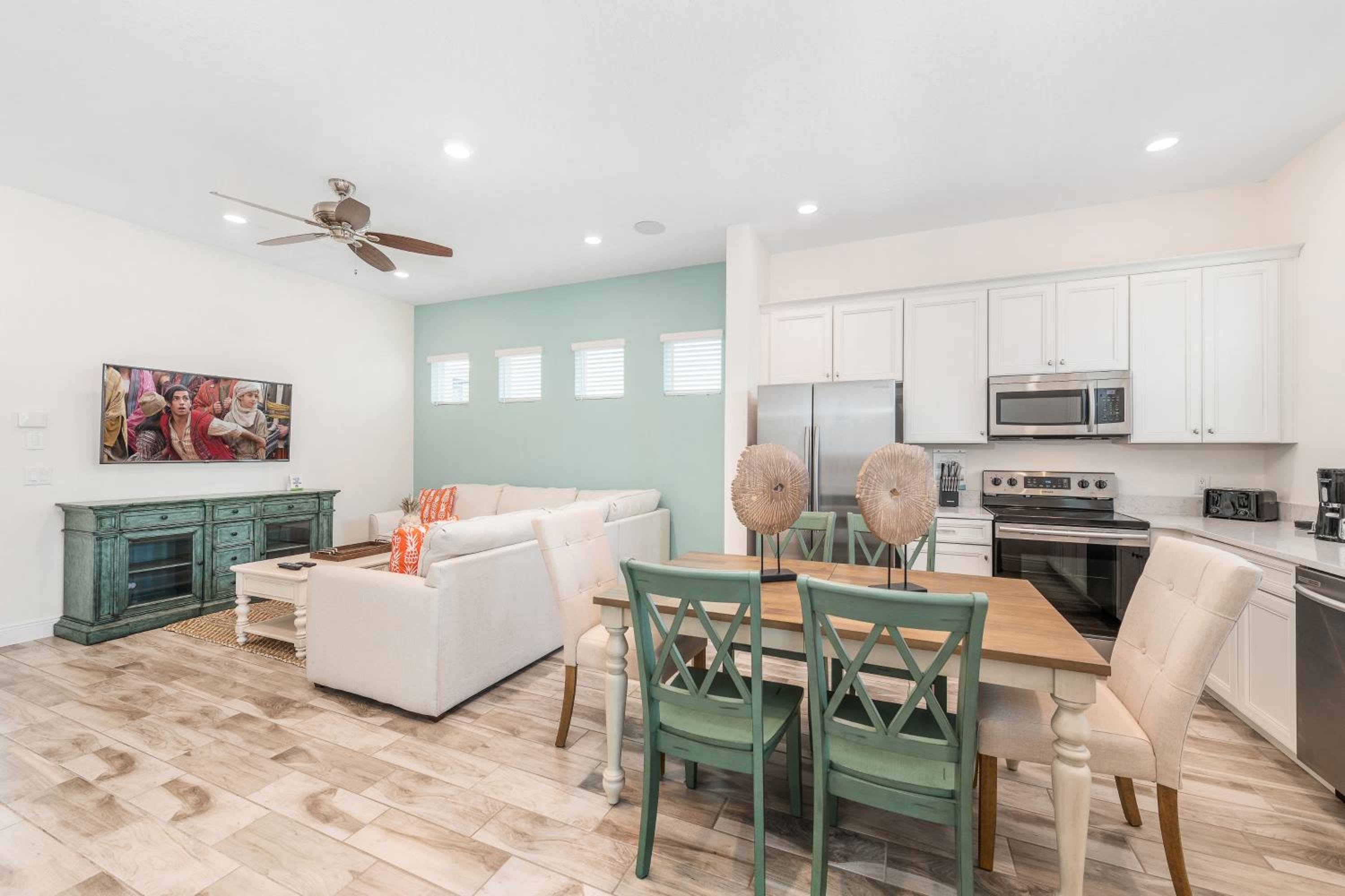 Blue Skies Cottage Near Disney With Margaritaville Resort Access - 8088KD