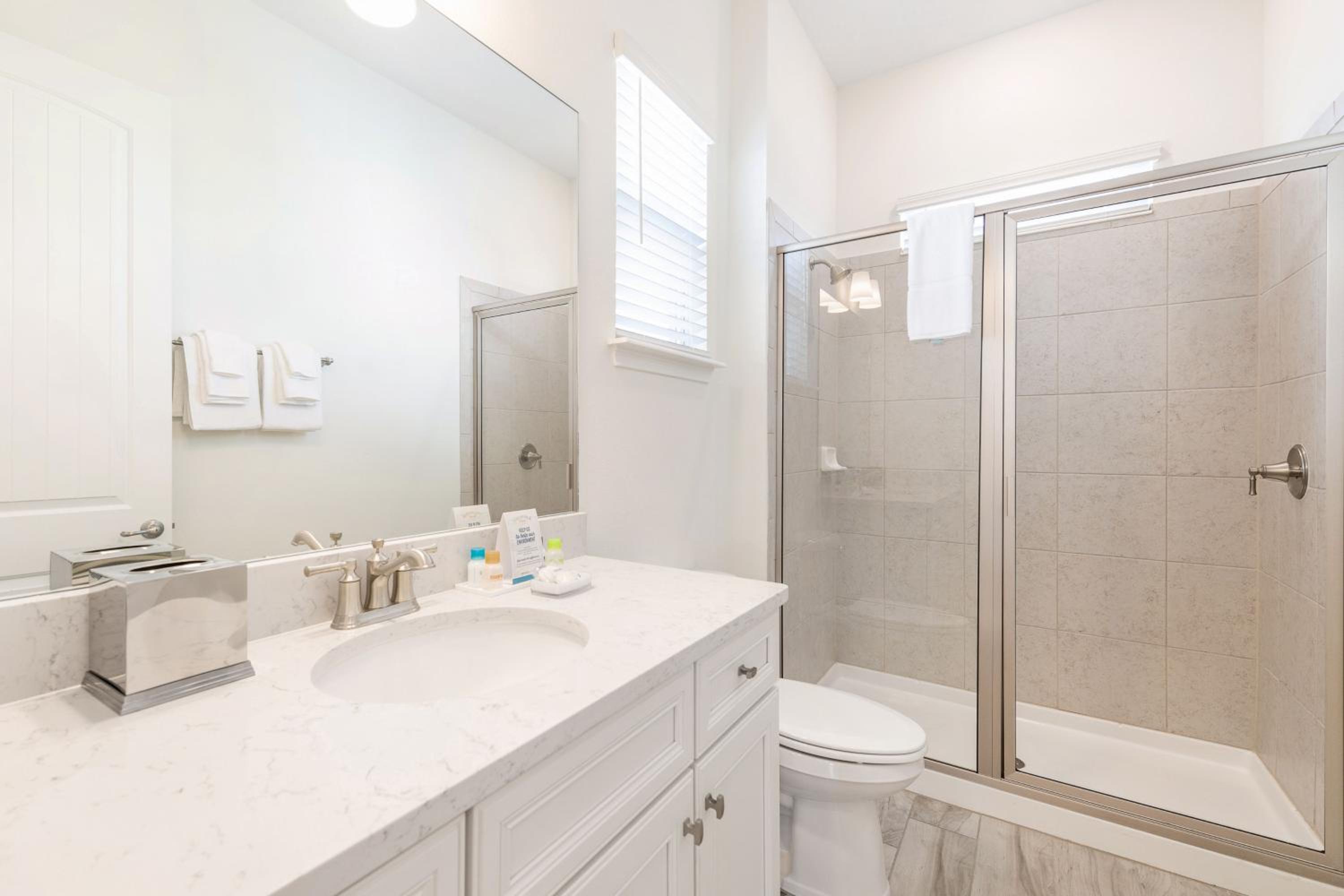 Blue Skies Cottage Near Disney With Margaritaville Resort Access - 8088KD