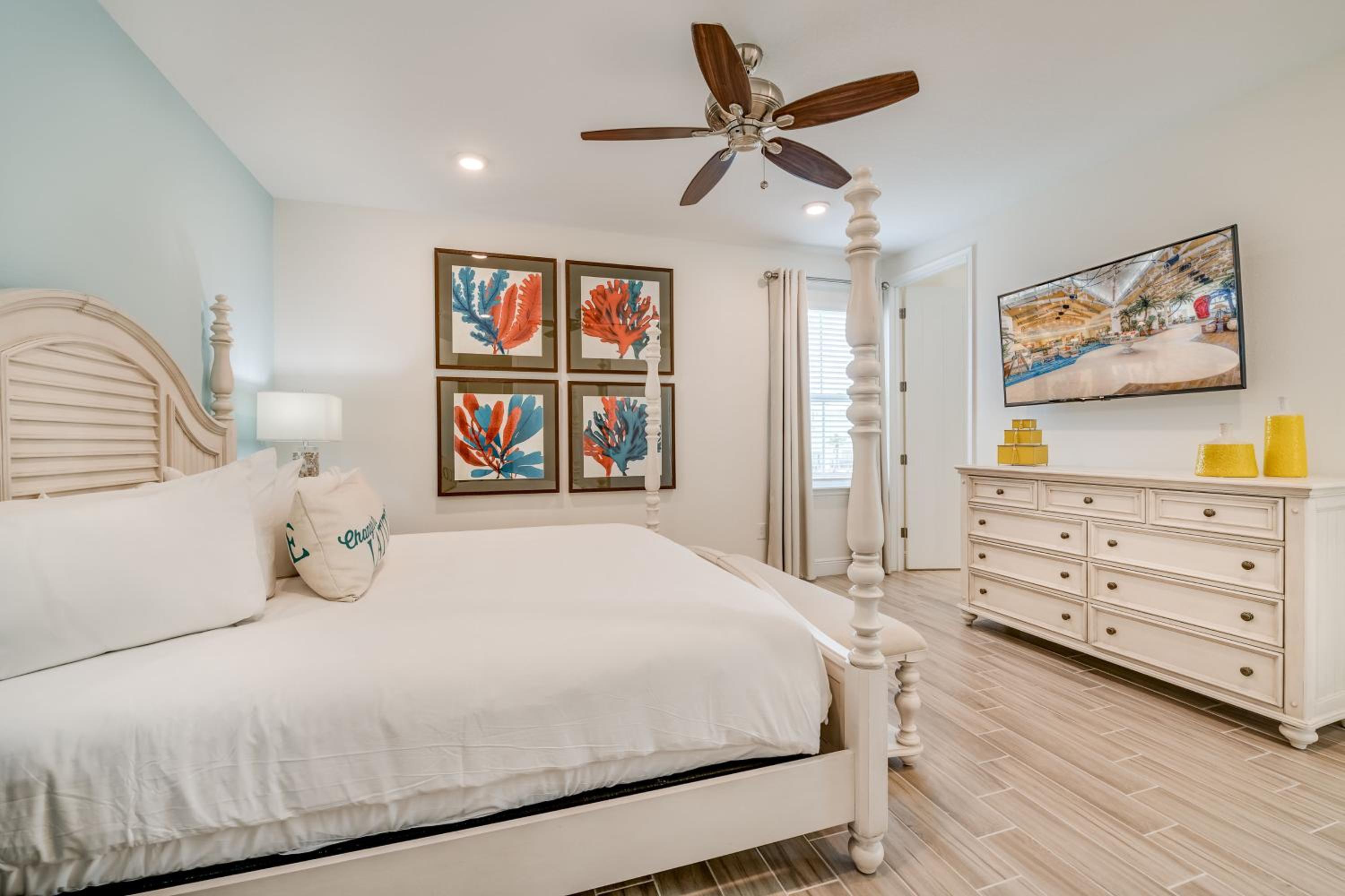 Coral Waves Cottage With Private Pool Near Disney With Margaritaville Resort & Island H2O Access - 8040Sh