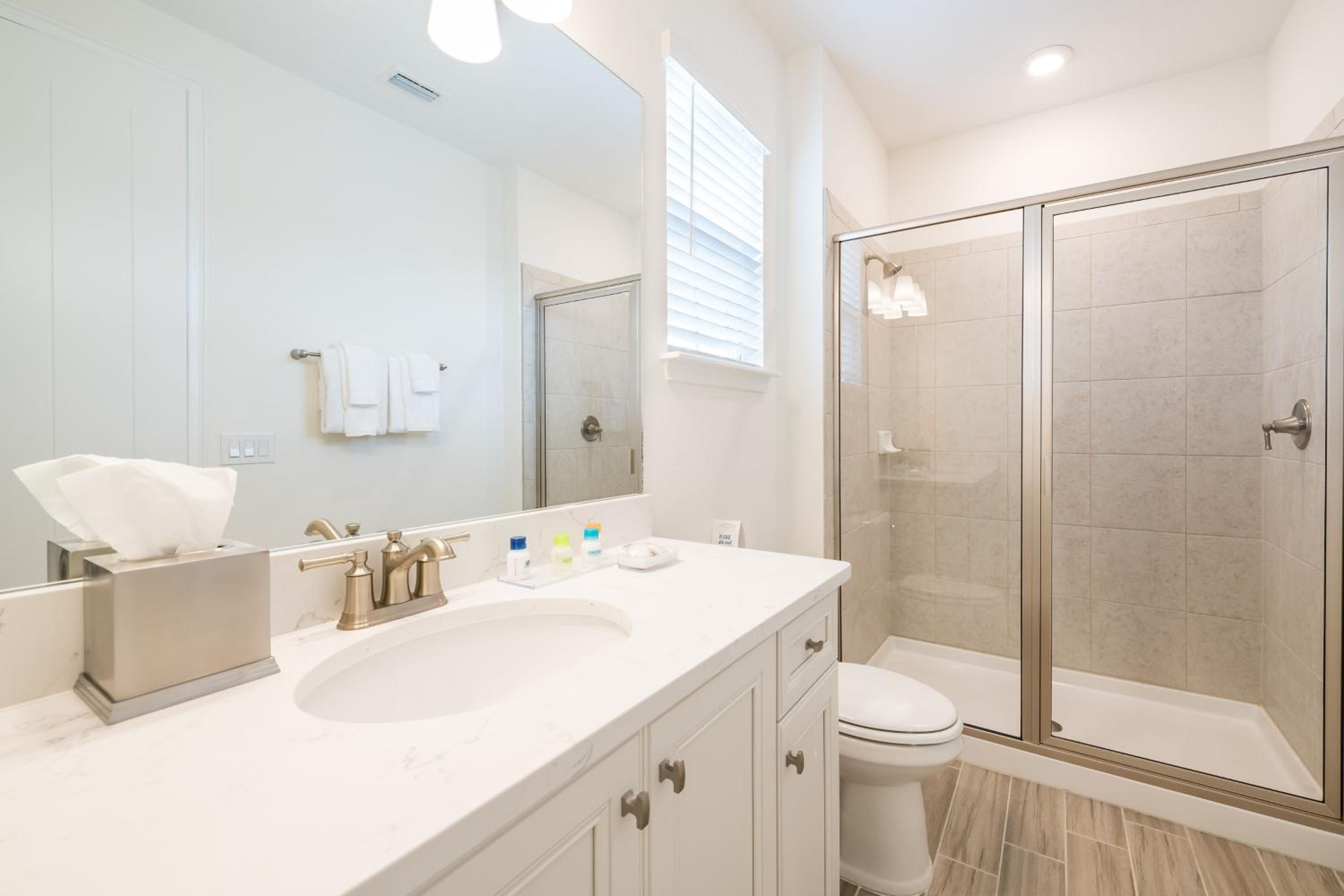 Coral Waves Cottage With Private Pool Near Disney With Margaritaville Resort & Island H2O Access - 8040Sh