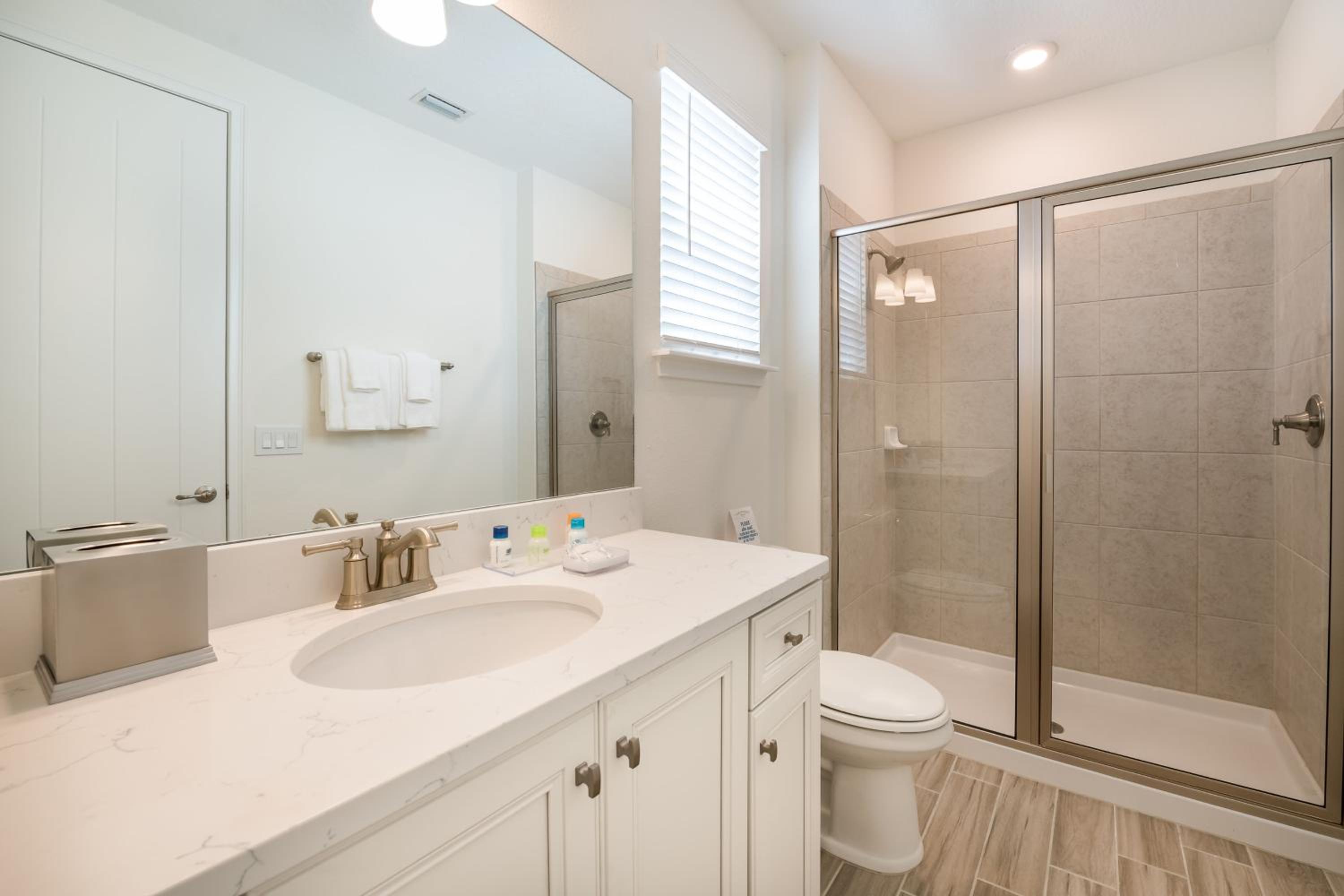 Coral Waves Cottage With Private Pool Near Disney With Margaritaville Resort & Island H2O Access - 8040Sh