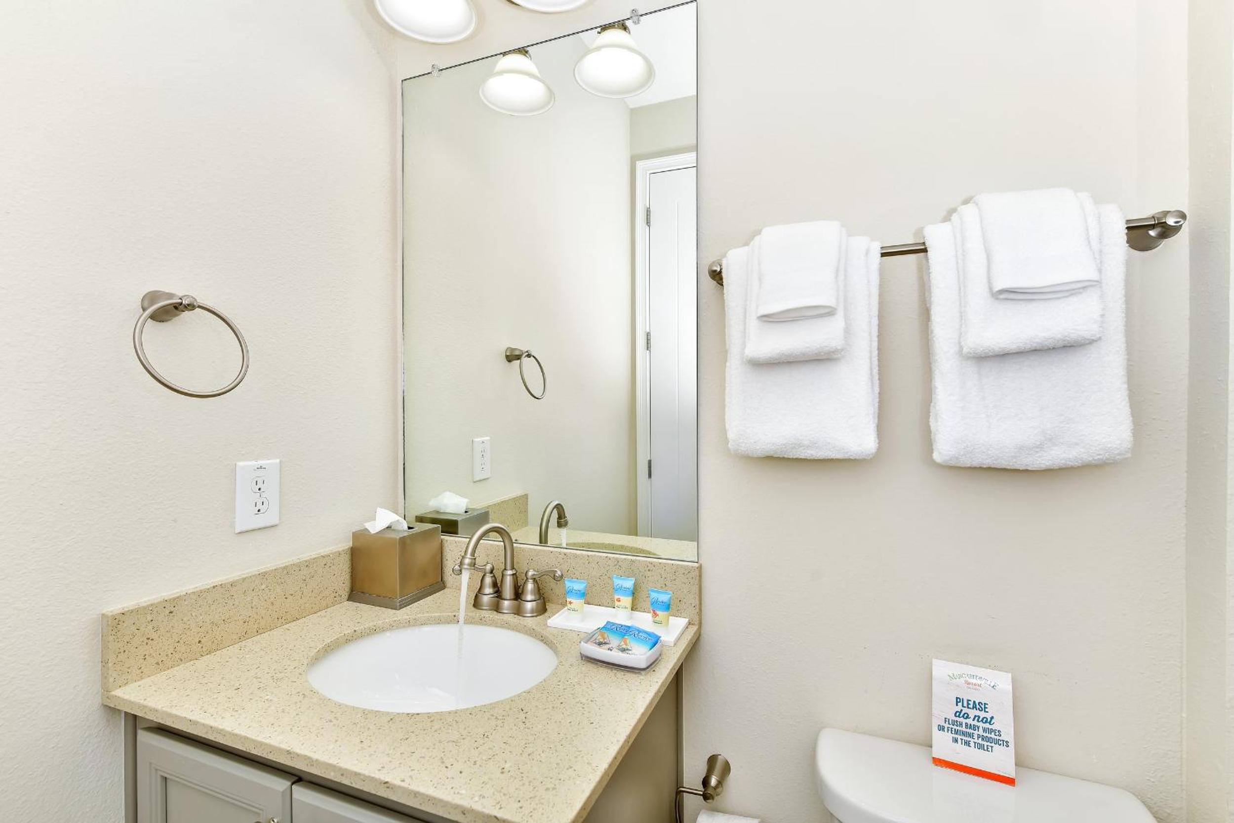 Sunrise Cottage With Private Pool Near Disney With Margaritaville Resort & Island H2O Access - 8017Su
