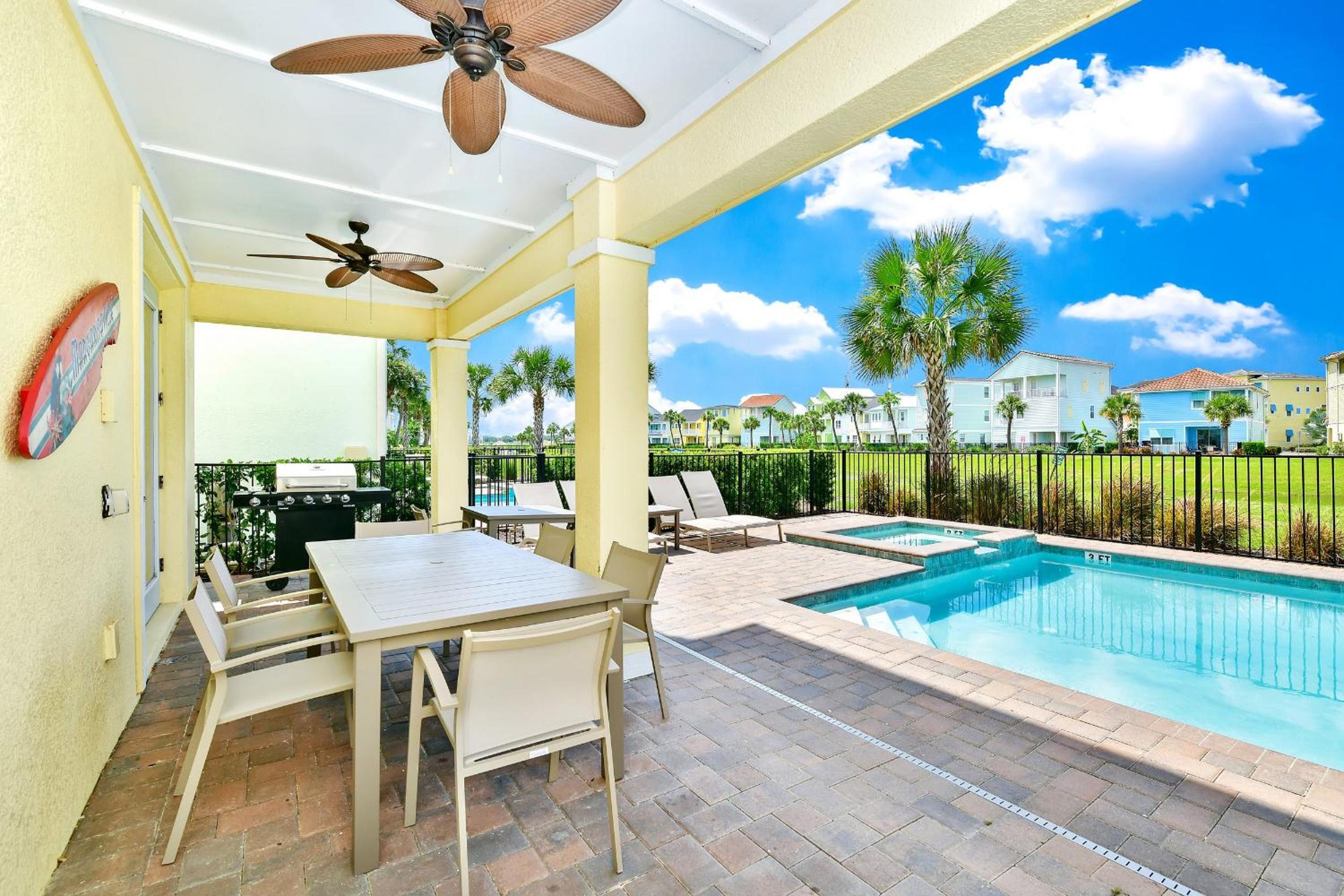 Sunrise Cottage With Private Pool Near Disney With Margaritaville Resort & Island H2O Access - 8017Su