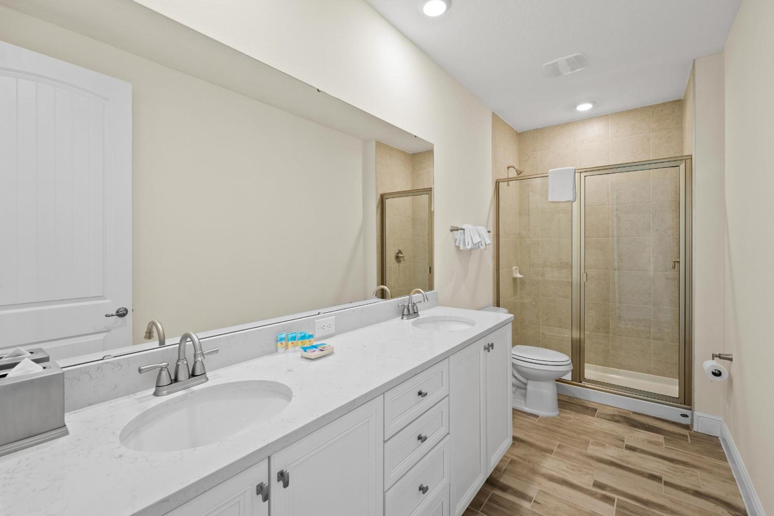 Tropical Villa Near Disney With Margaritaville Resort & Island H20 Waterpark Access - 2945Cs