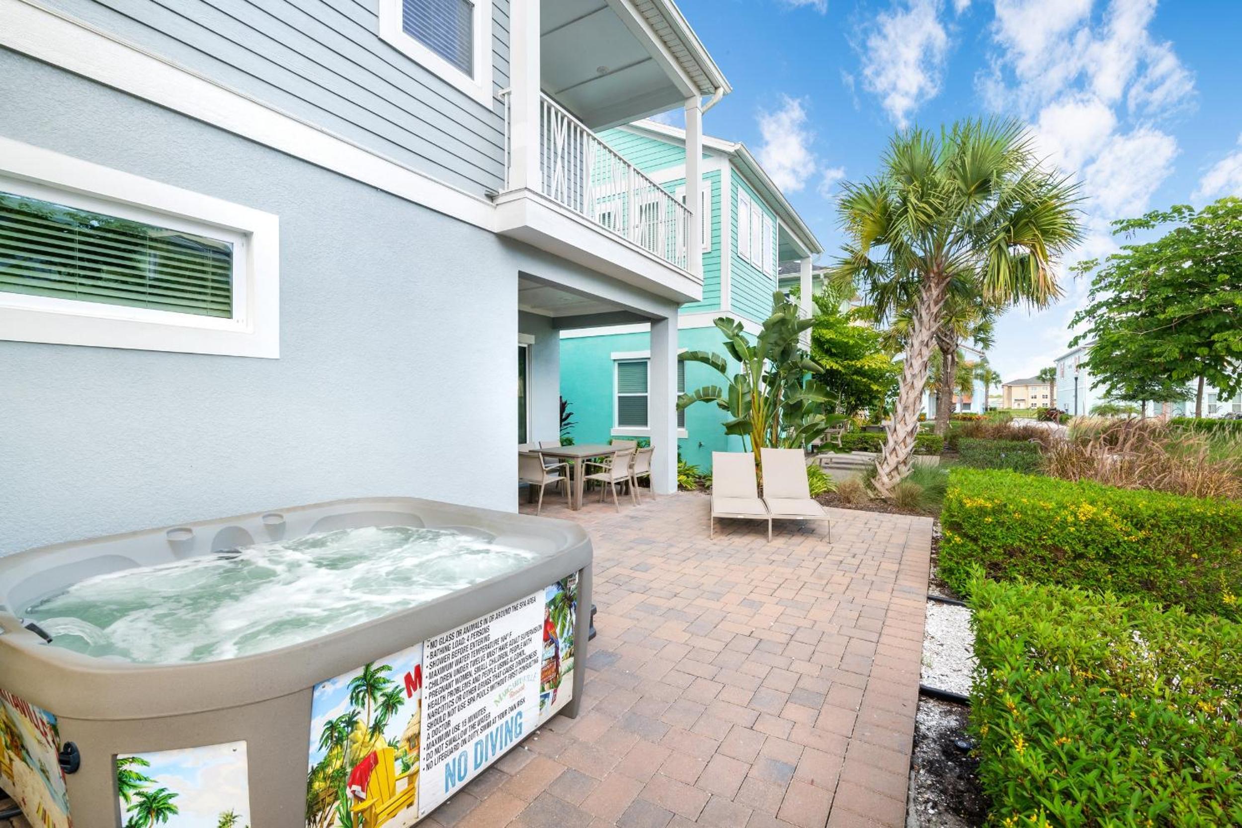 Beautiful Cottage With Hot Tub Near Disney With Margaritaville Resort & Island H2O Access - 8053Ls
