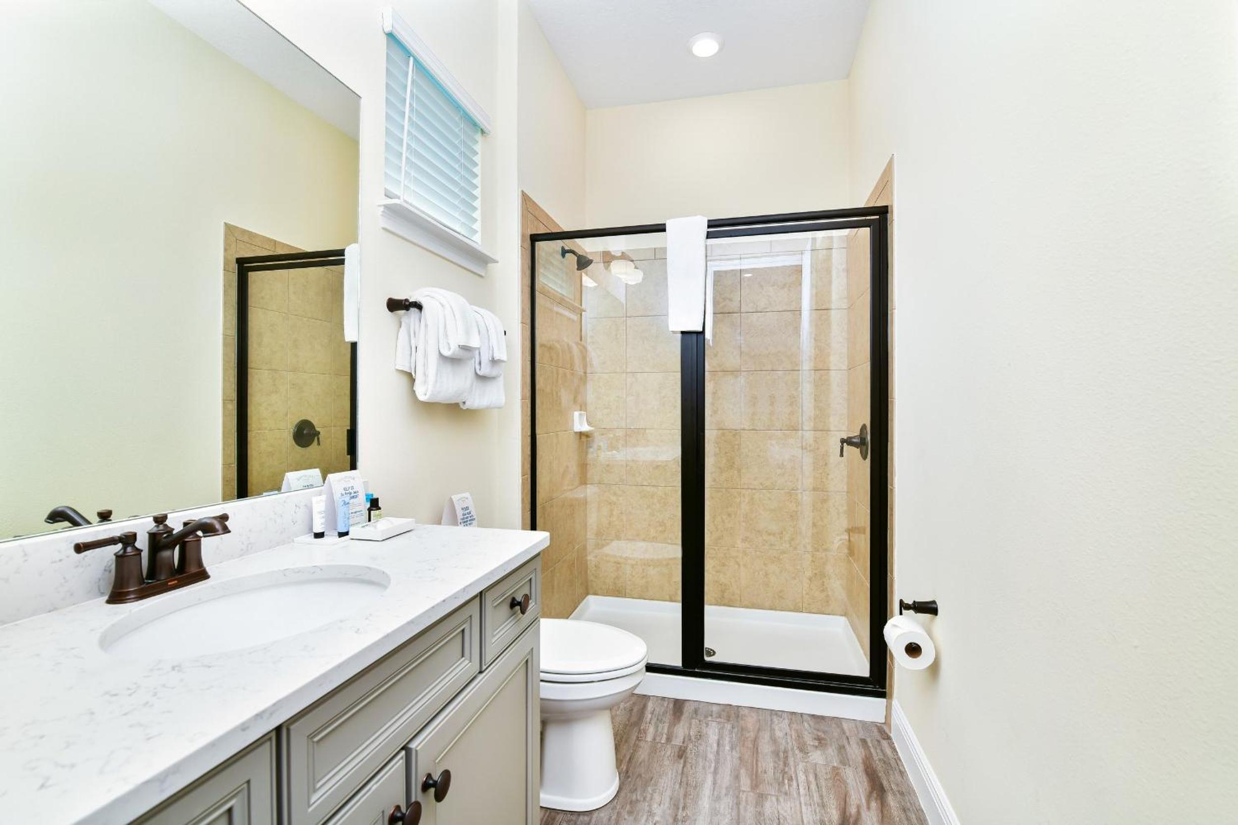 Beautiful Cottage With Hot Tub Near Disney With Margaritaville Resort & Island H2O Access - 8053Ls