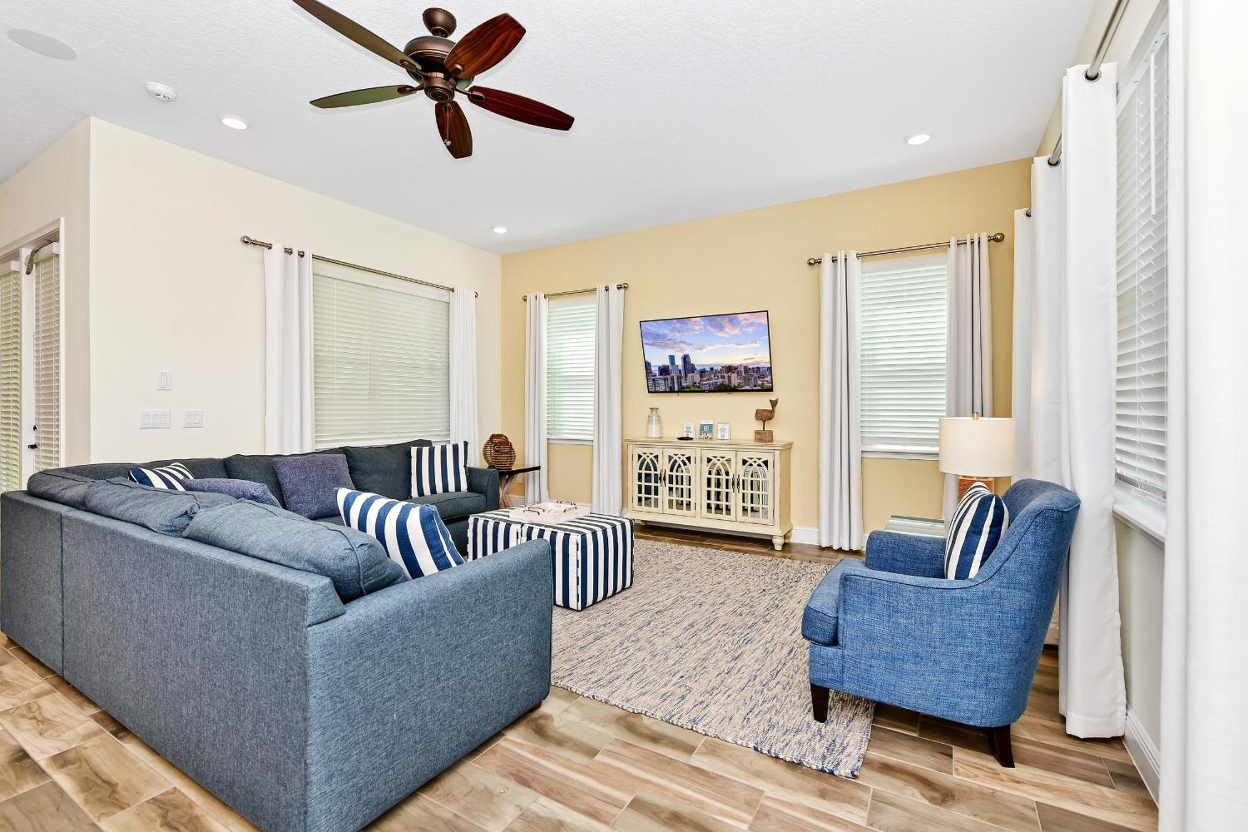 Sunshine Cottage With Private Pool Near Disney With Margaritaville Resort & Island H20 Access - 8165Su