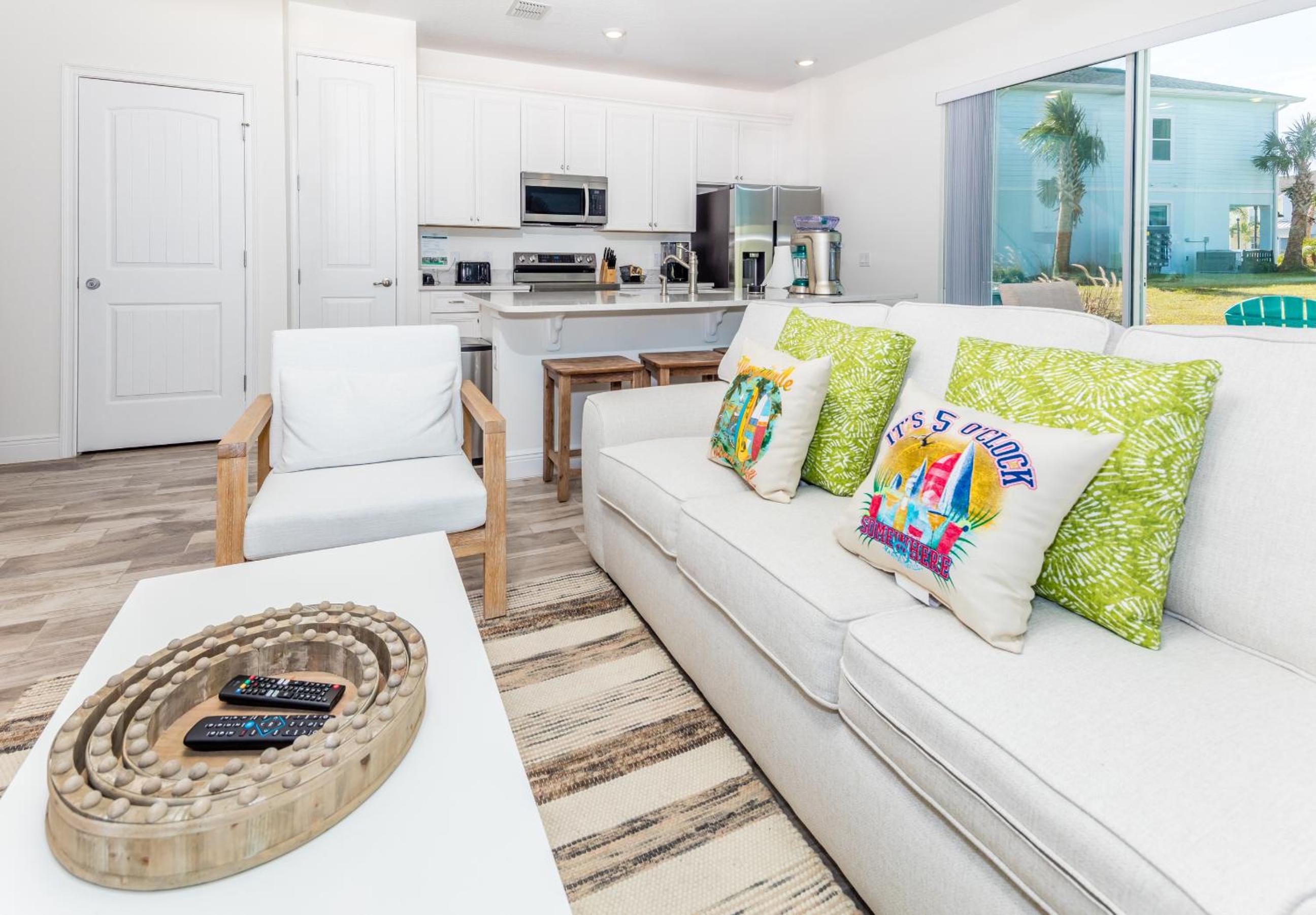 Comfy And Delightful Villa Near Disney With Margaritaville Resort & Island H20 Access - 8185Su