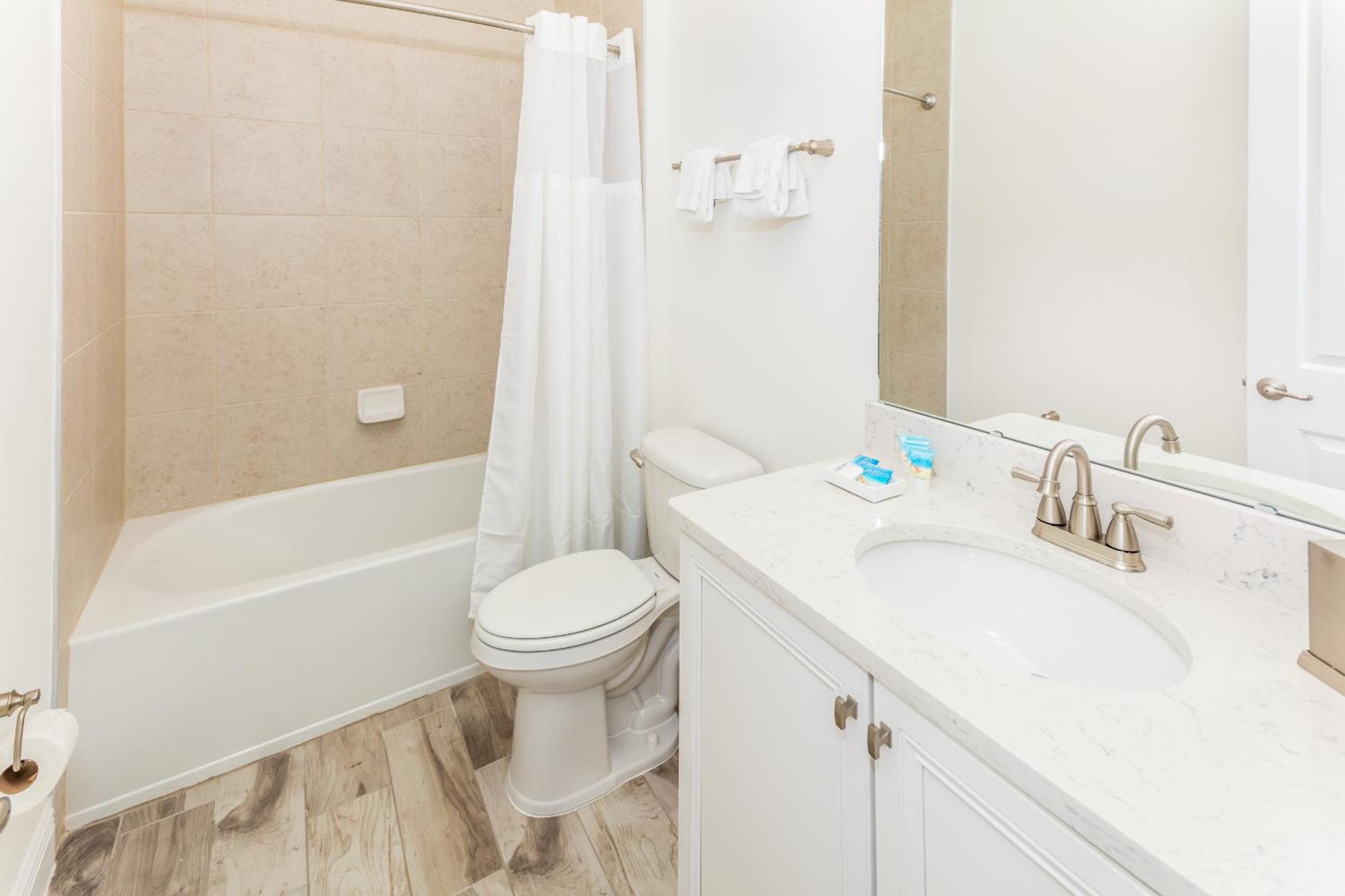 Comfy And Delightful Villa Near Disney With Margaritaville Resort & Island H20 Access - 8185Su