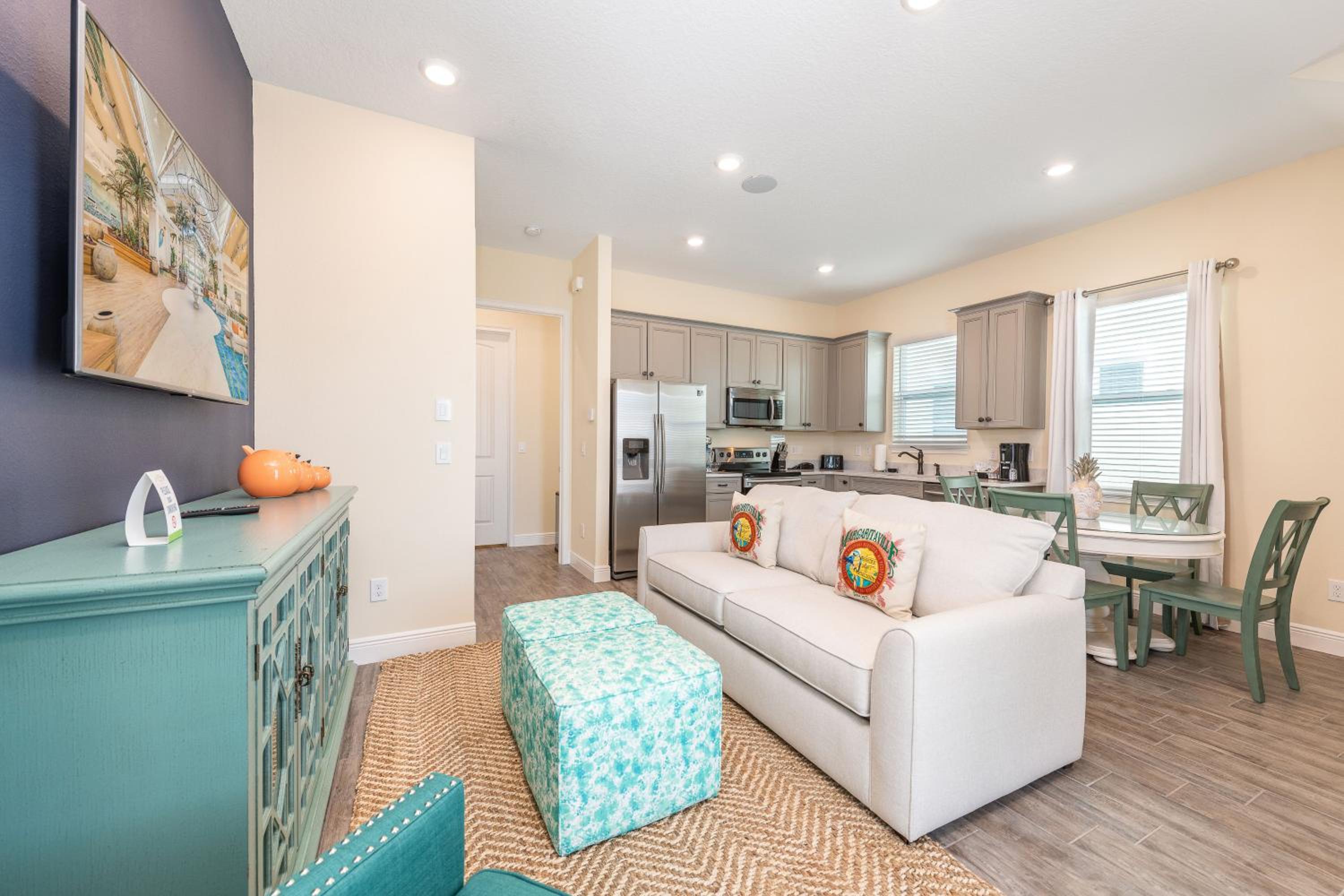 Tropical Paradise Cottage Near Disney With Margaritaville Resort & Island H2O Access - 8061Kd