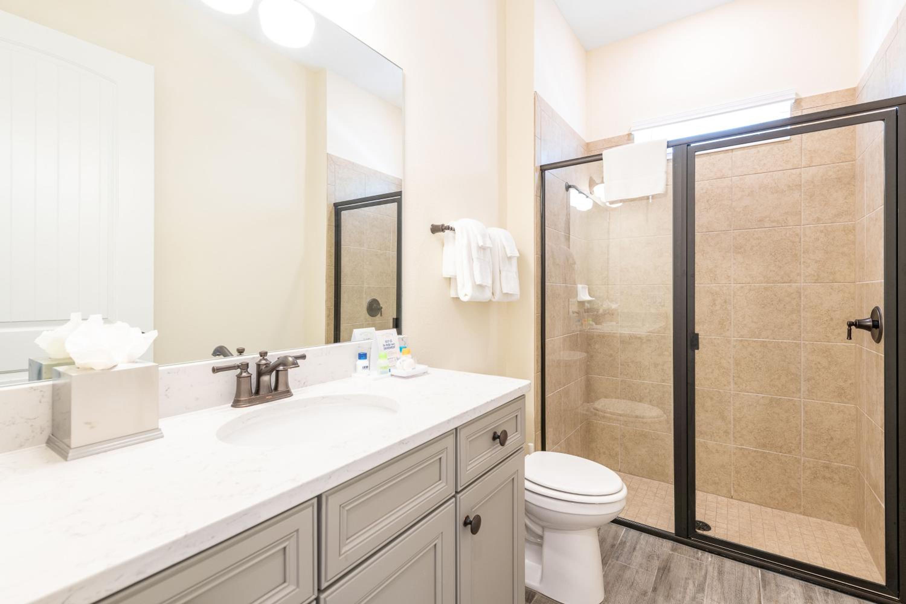 Tropical Paradise Cottage Near Disney With Margaritaville Resort & Island H2O Access - 8061Kd
