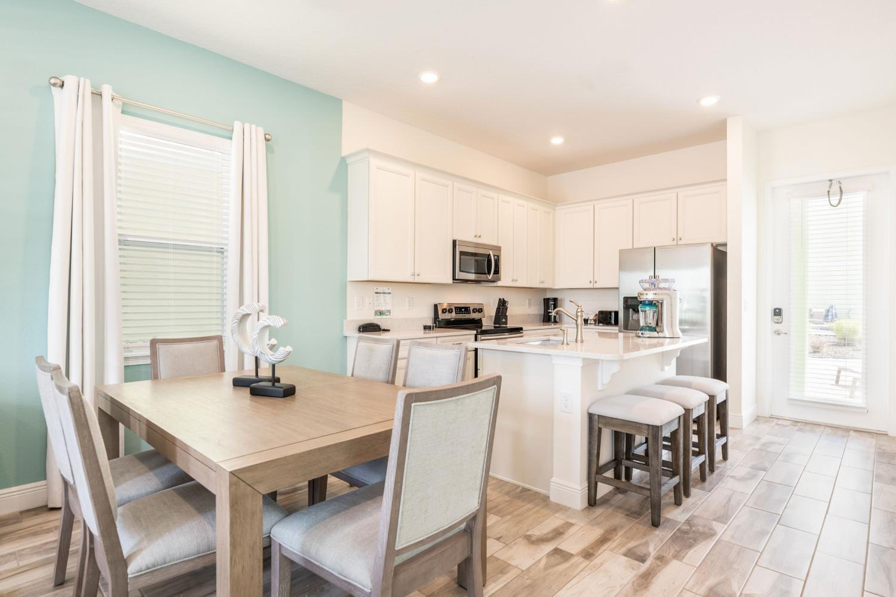 Seaweed Paradise Cottage Near Disney With Margaritaville Resort & Island H2O Access - 8057Kd