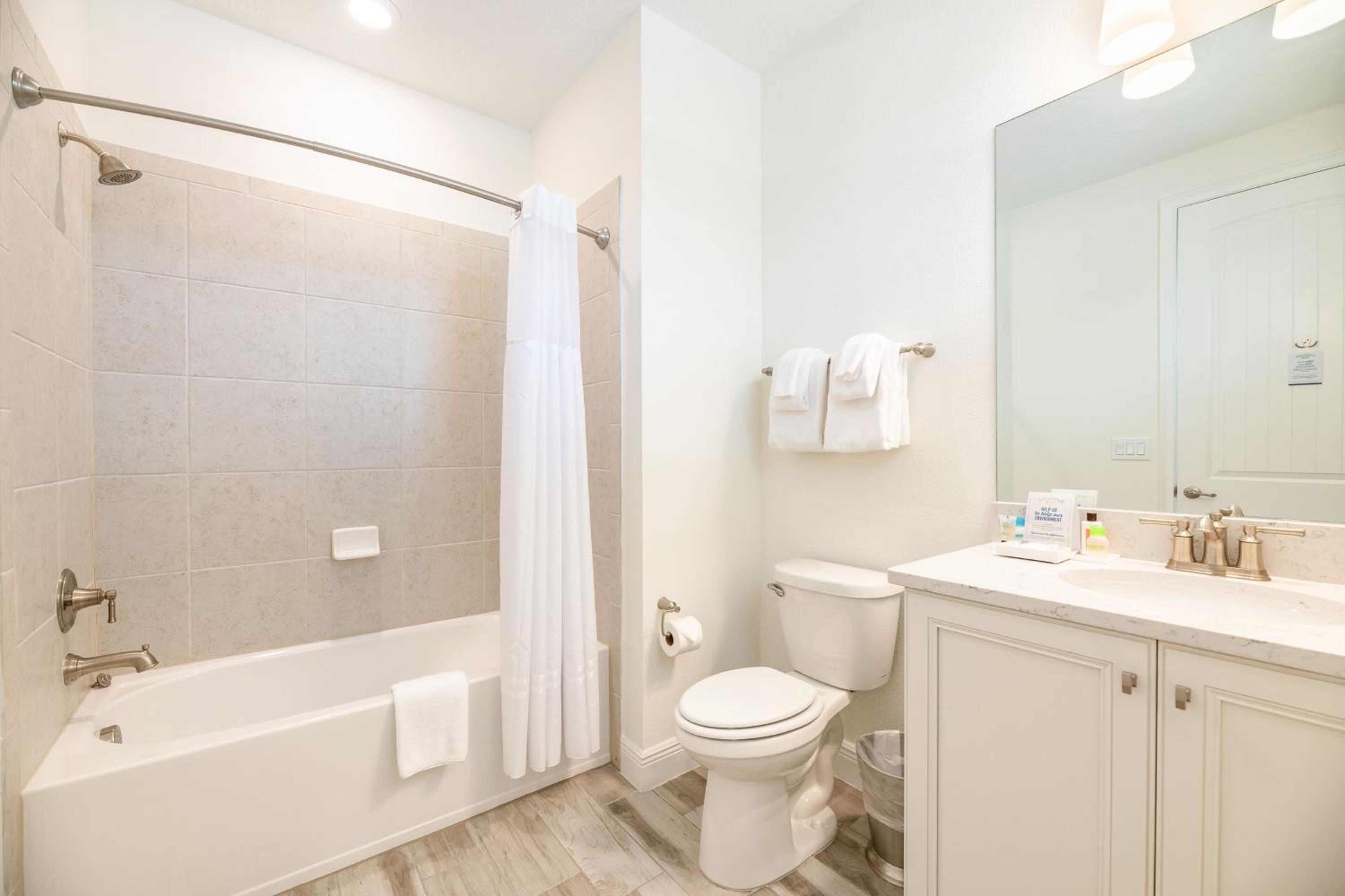 Seaweed Paradise Cottage Near Disney With Margaritaville Resort & Island H2O Access - 8057Kd