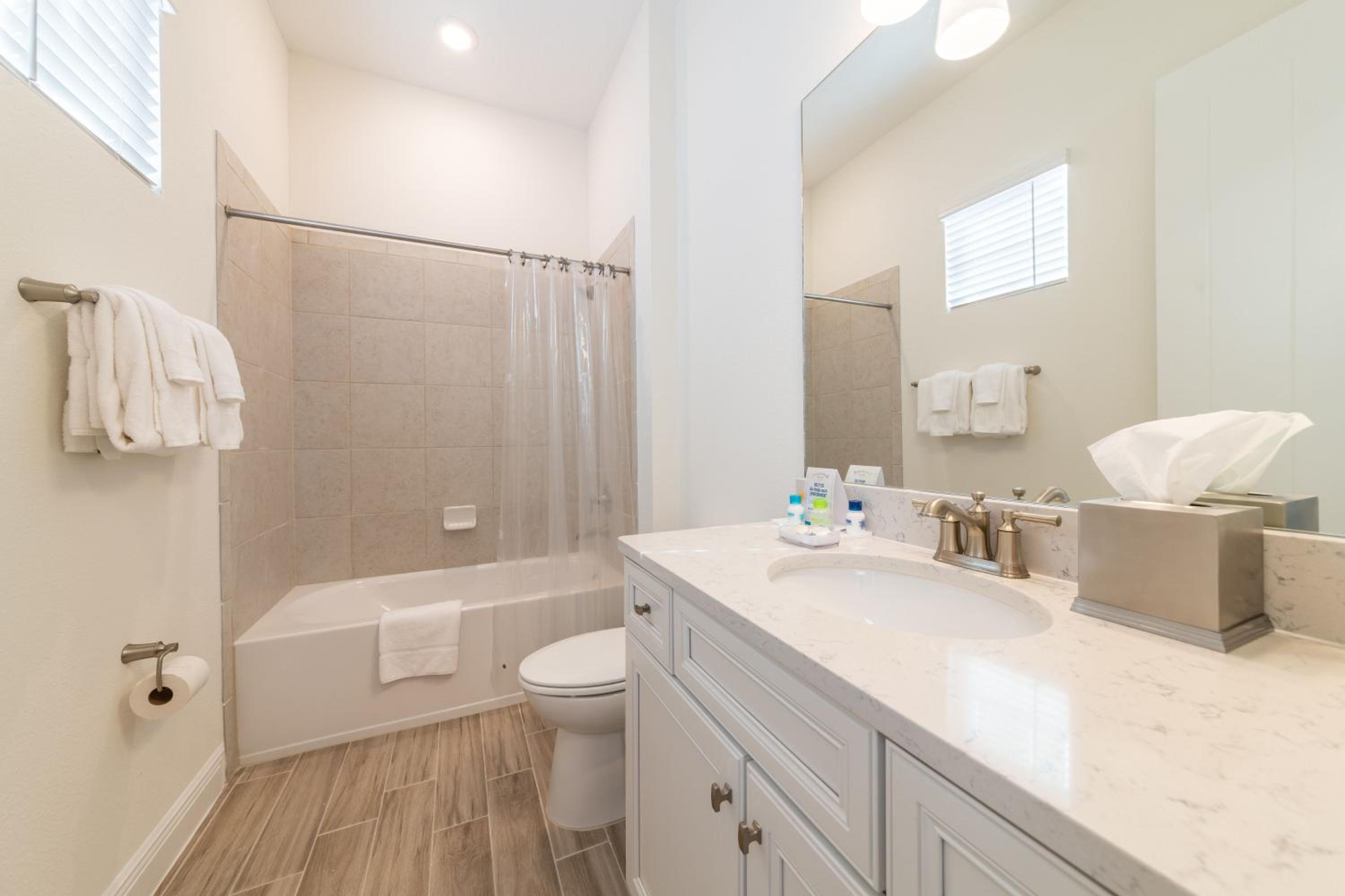Waterfront Cottage With Private Pool Near Disney And Margaritaville Resort & Island H20 Access - 7985Su