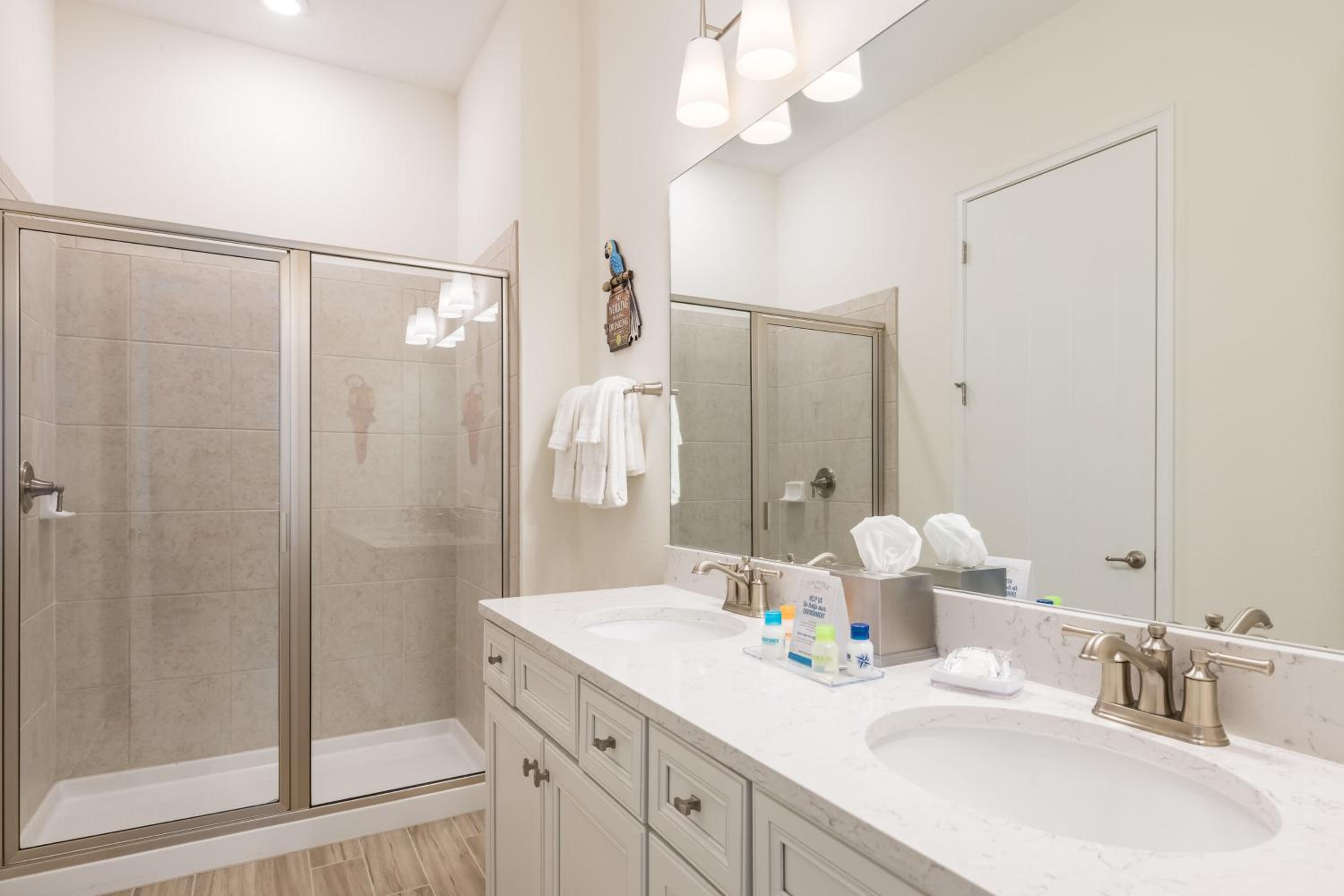 Sun Baked Cottage With Hot Tub Near Disney With Margaritaville Resort & Island H2O Access - 8089Dr