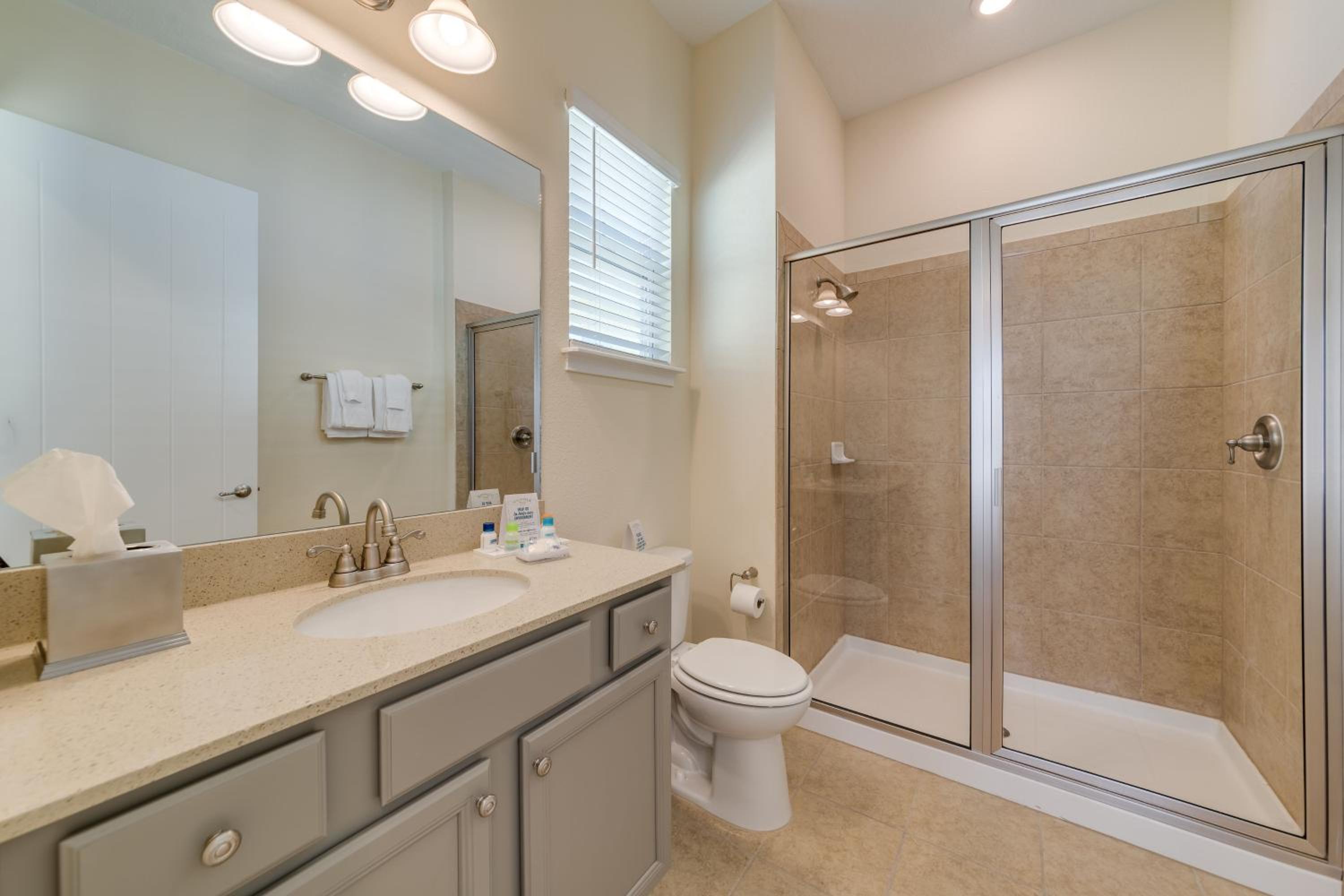 Cozy Cottage With Hot Tub Near Disney With Margaritaville Resort & Island H2O Access - 8056Dr