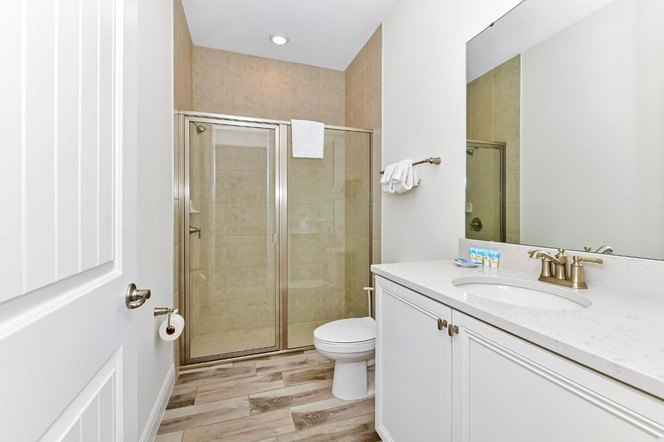 Sky Blue Villa Near Disney with Margaritaville Resort Access - 2972CS