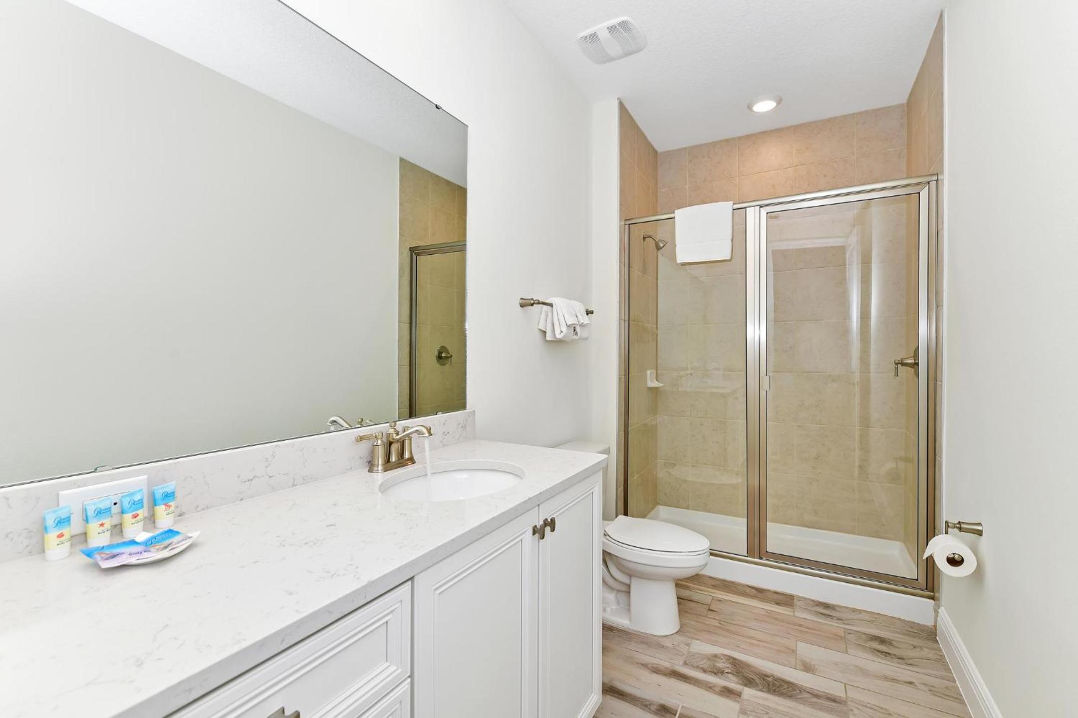 Sky Blue Villa Near Disney with Margaritaville Resort Access - 2972CS