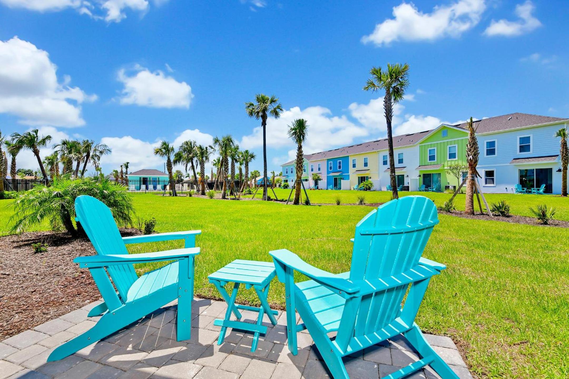 Sky Blue Villa Near Disney with Margaritaville Resort Access - 2972CS
