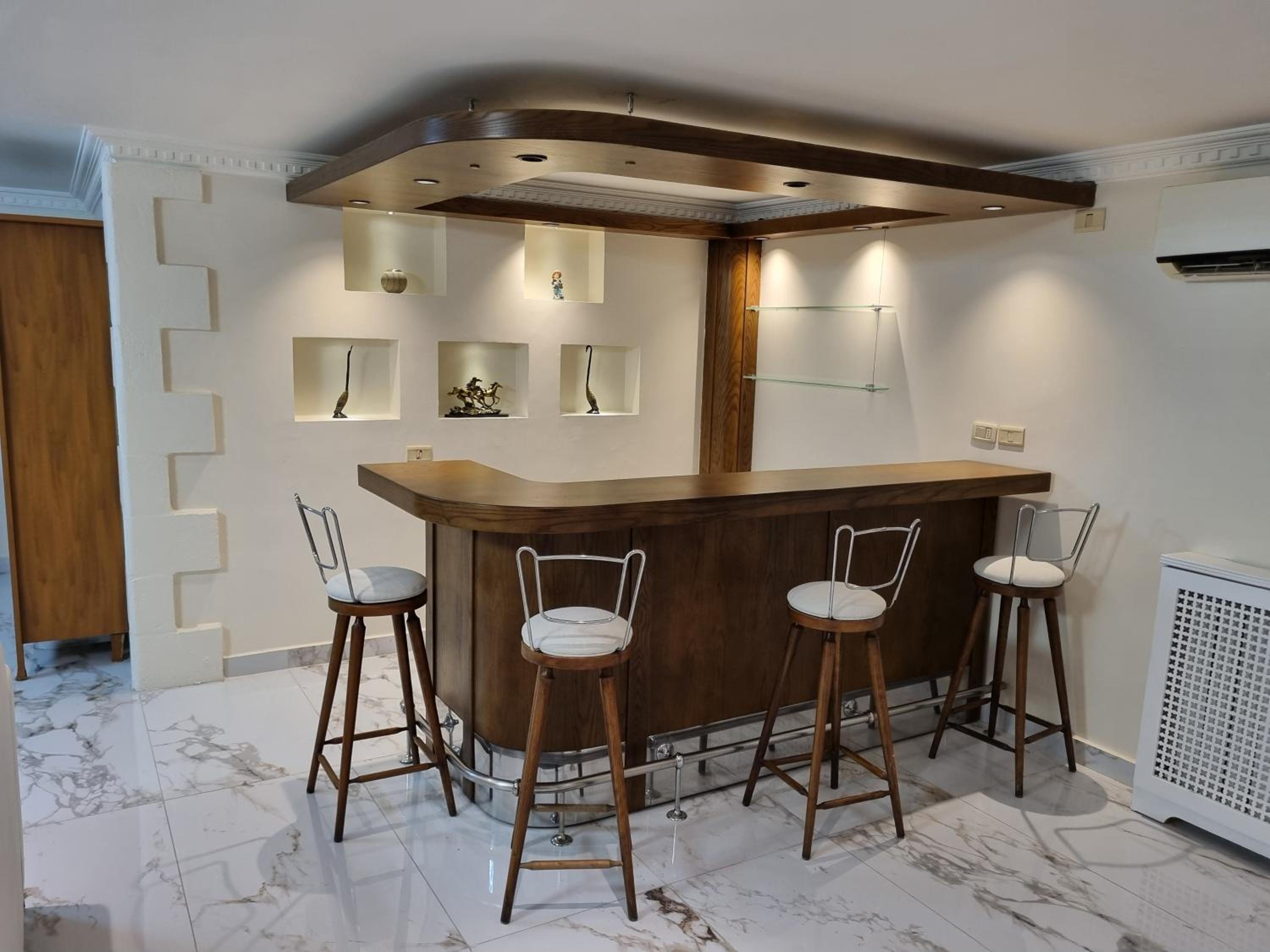 Large 1bedroom apart Deir Ghbar view 4