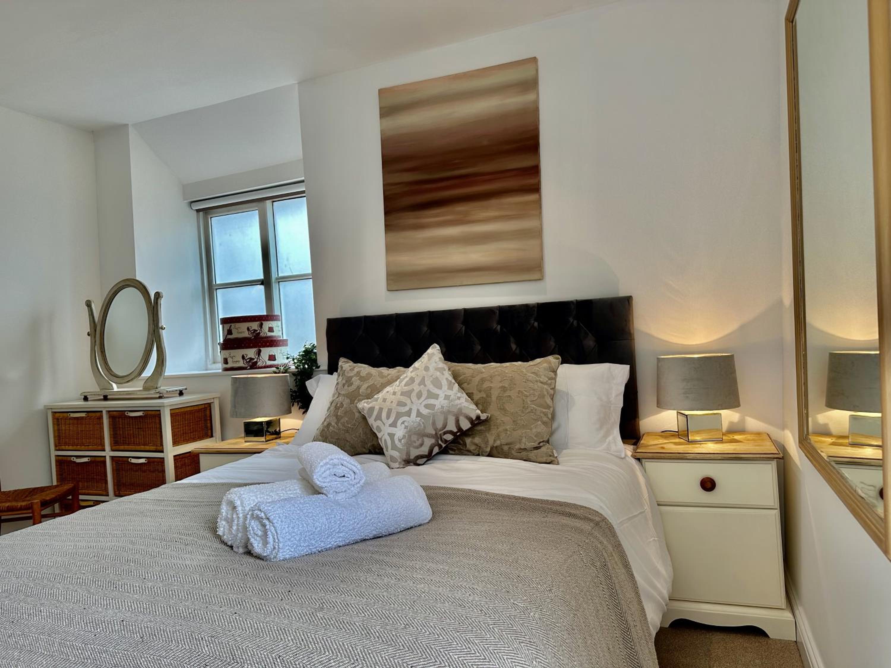 Wothorpe Apartment, Stamford Centre by Belmont Places