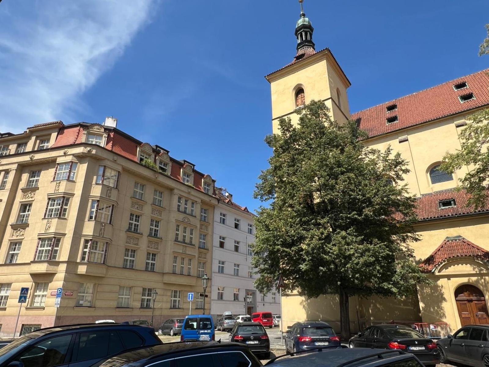 Romance in the Old Town