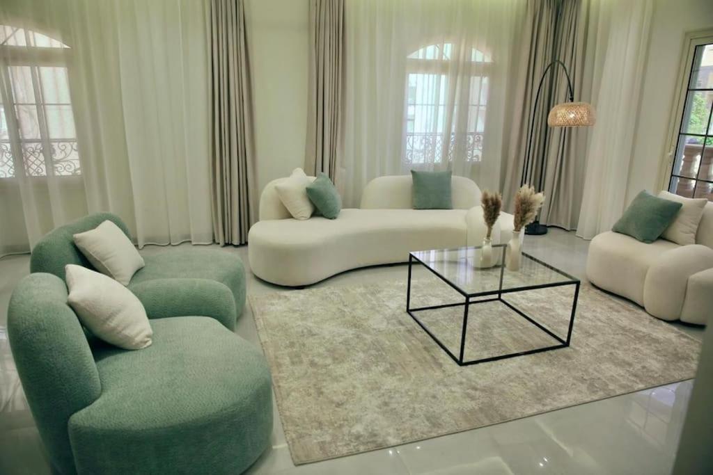 3 Bedroom Villa Apartment Cairo Couples or Family