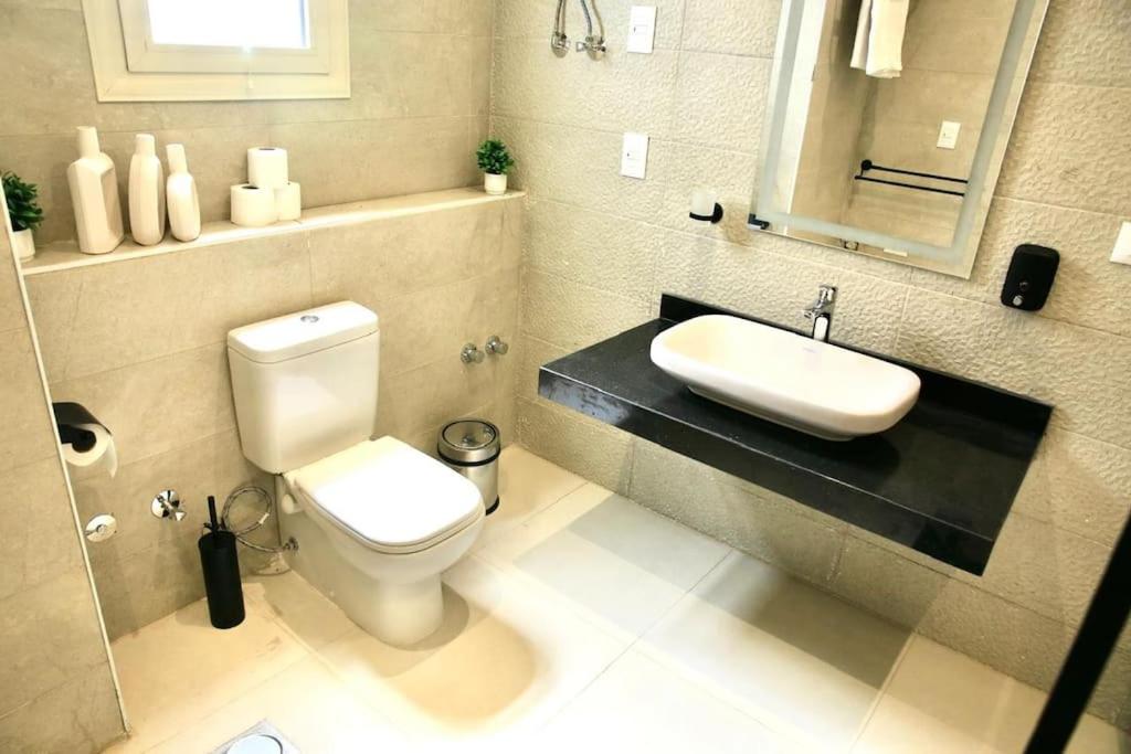 3 Bedroom Villa Apartment Cairo Couples or Family