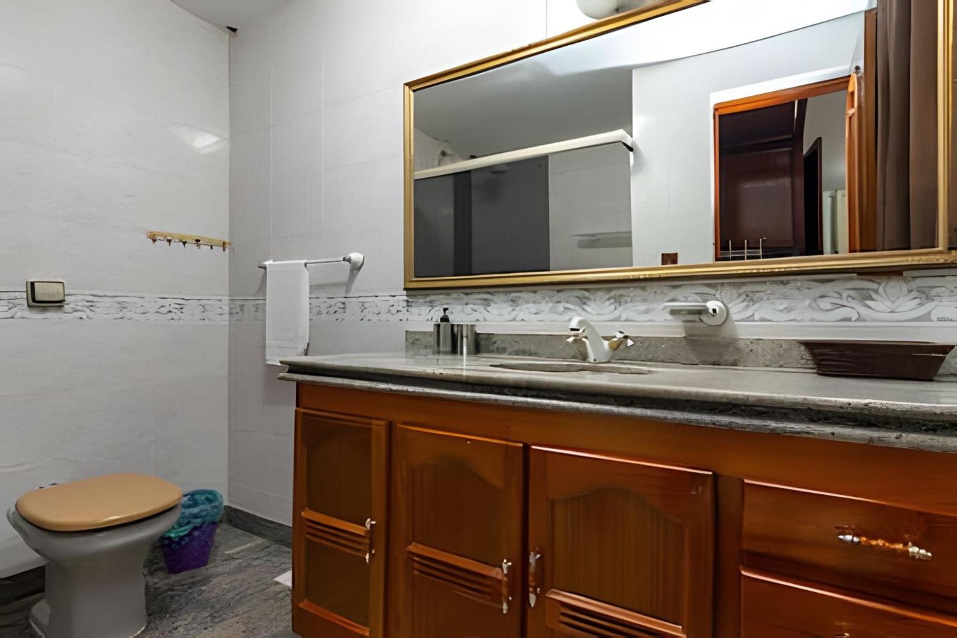 House in Copacabana - 2 Suites