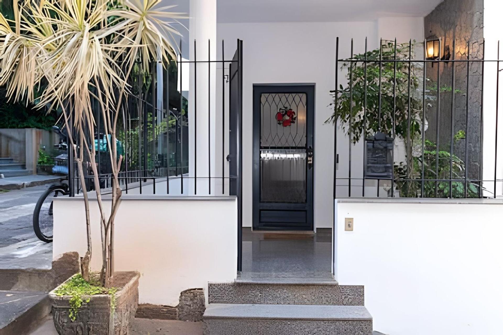 House in Copacabana - 2 Suites