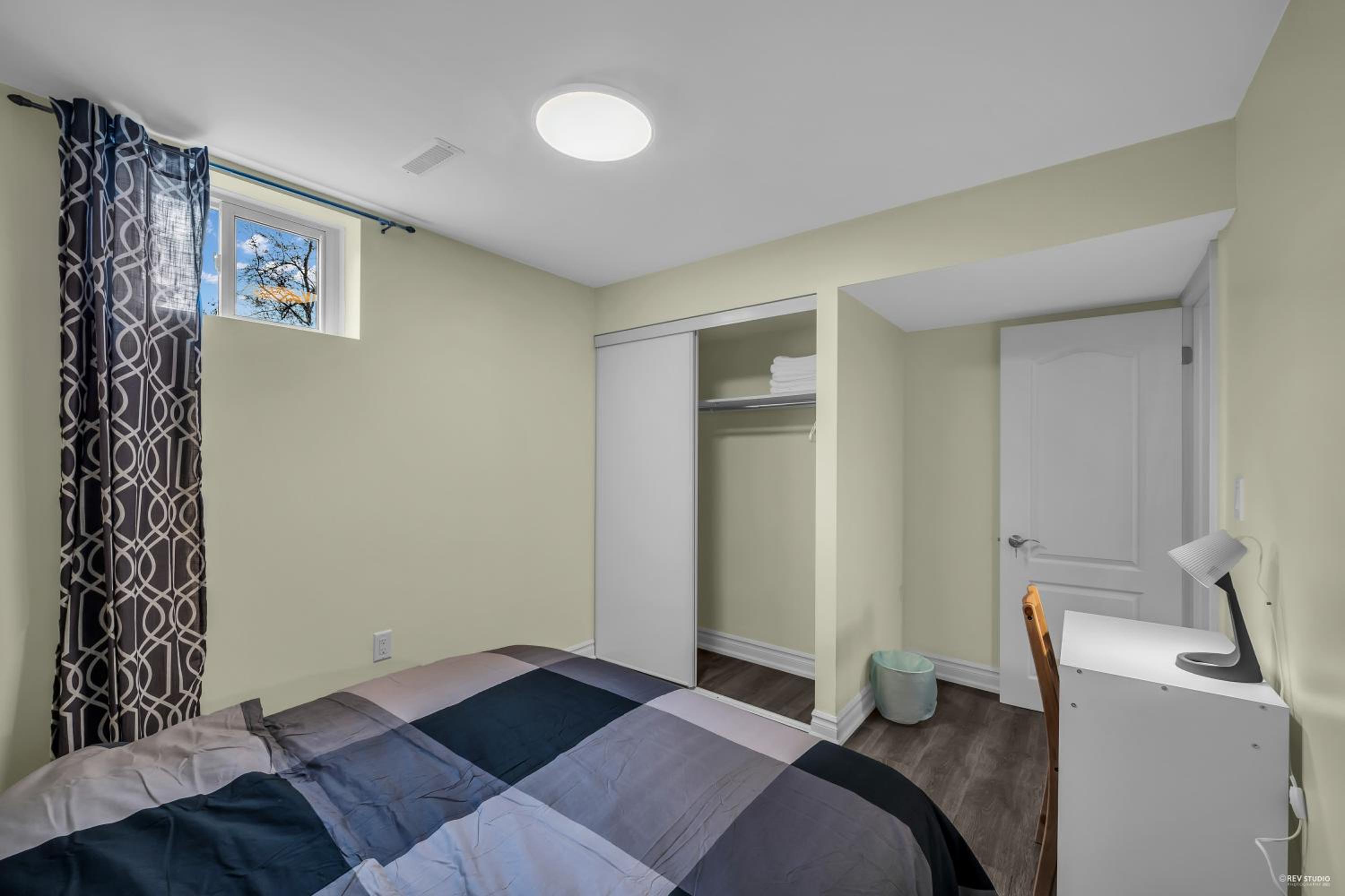 Luxury Renovated House in Prime Location with Parking