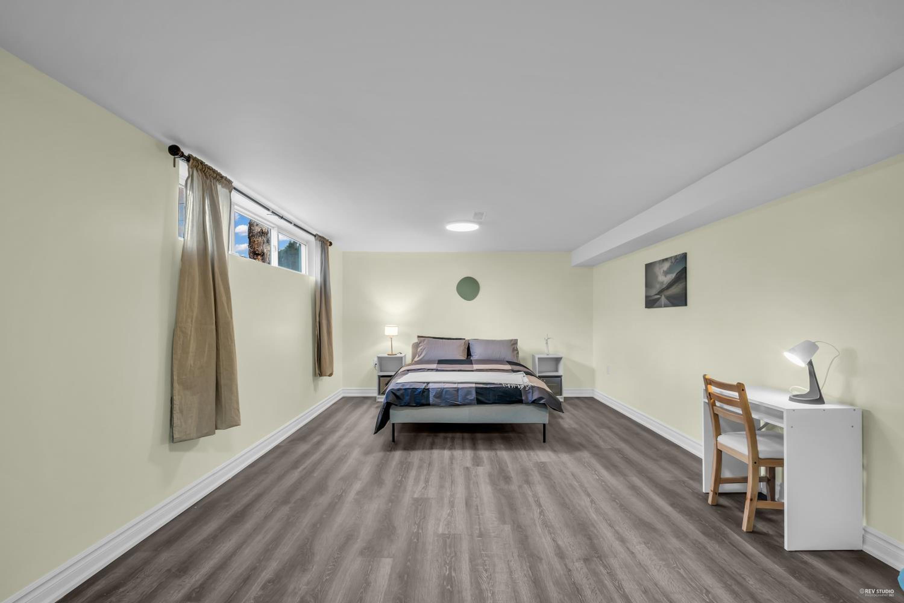 Luxury Renovated House in Prime Location with Parking