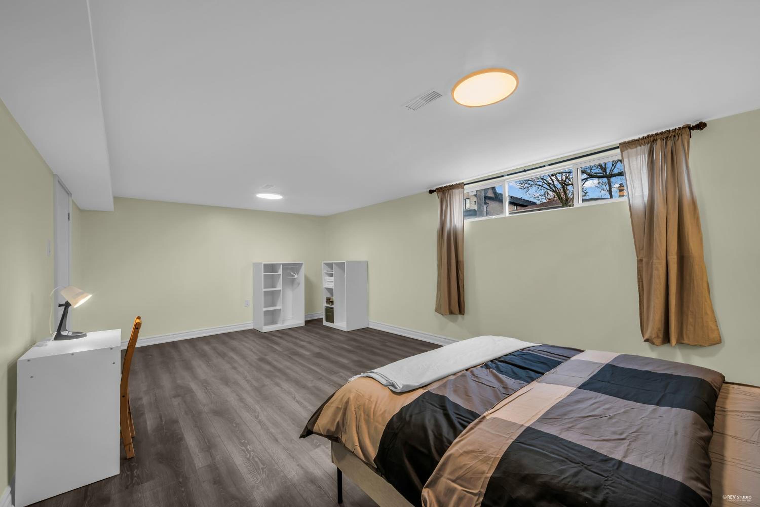 Luxury Renovated House in Prime Location with Parking