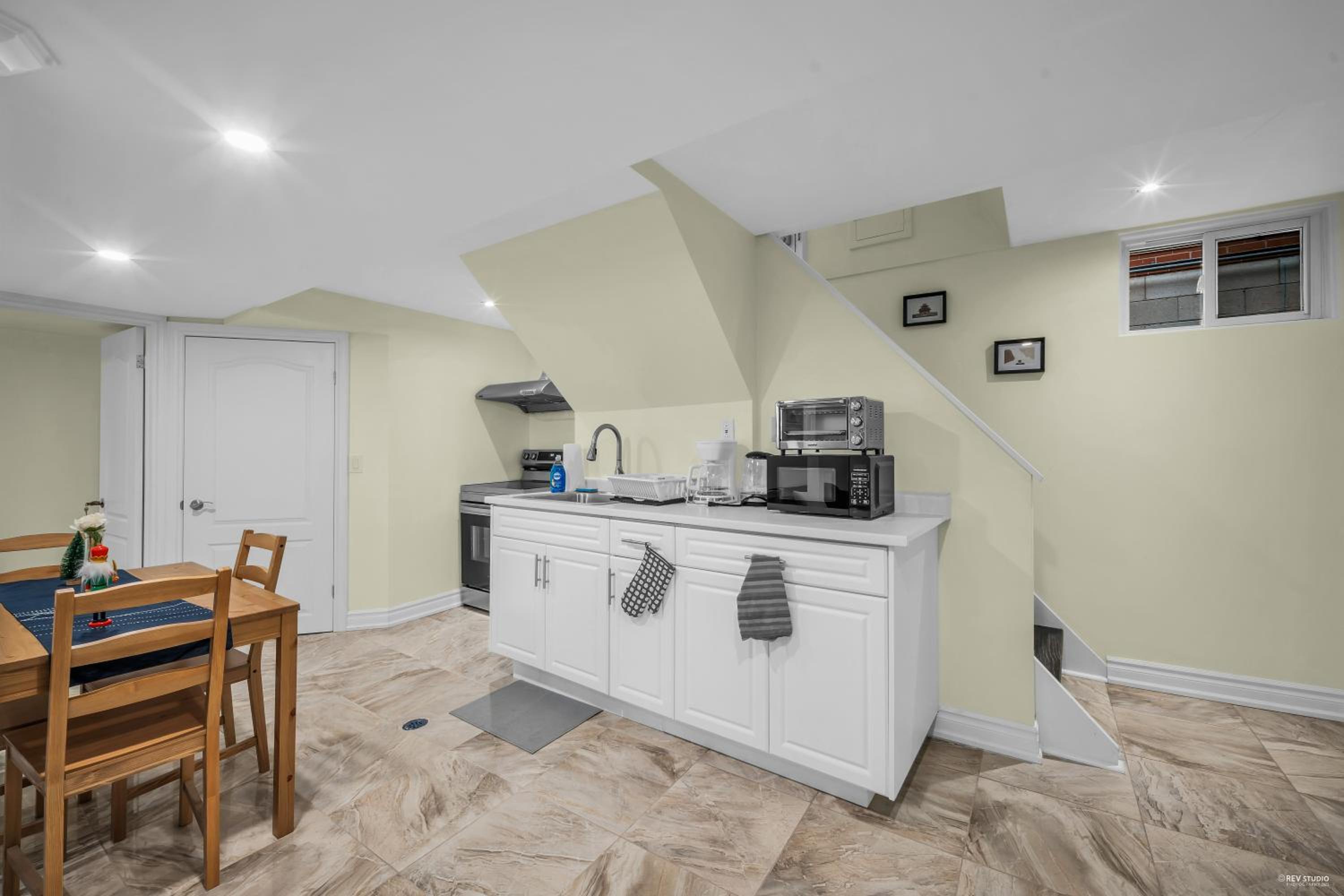 Luxury Renovated House in Prime Location with Parking