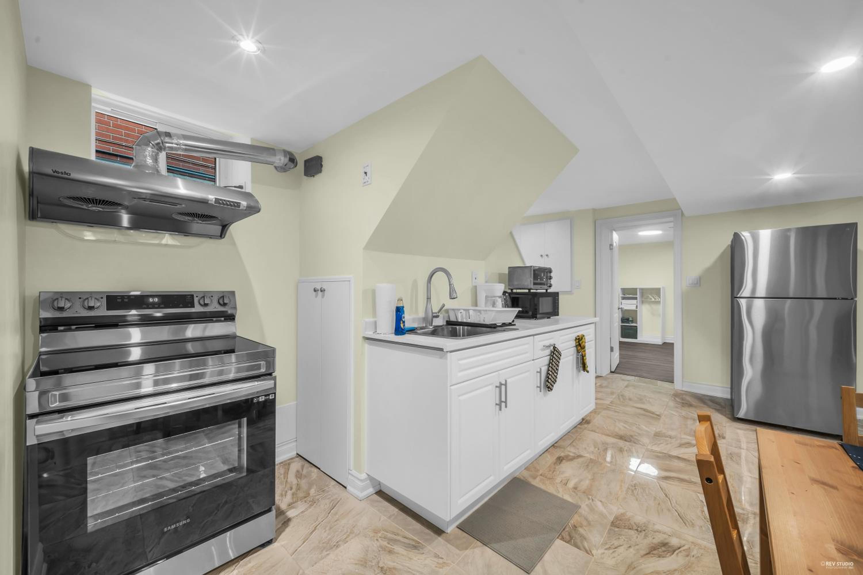 Luxury Renovated House in Prime Location with Parking