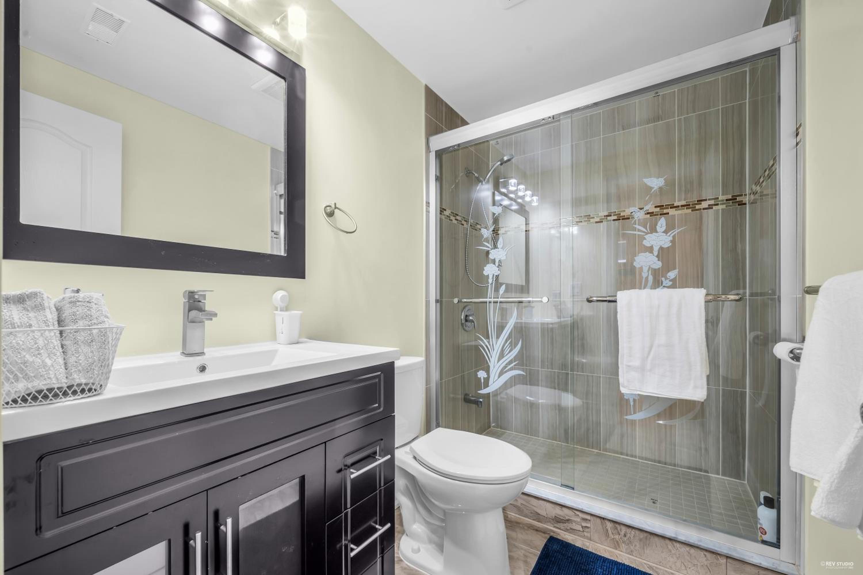 Luxury Renovated House in Prime Location with Parking