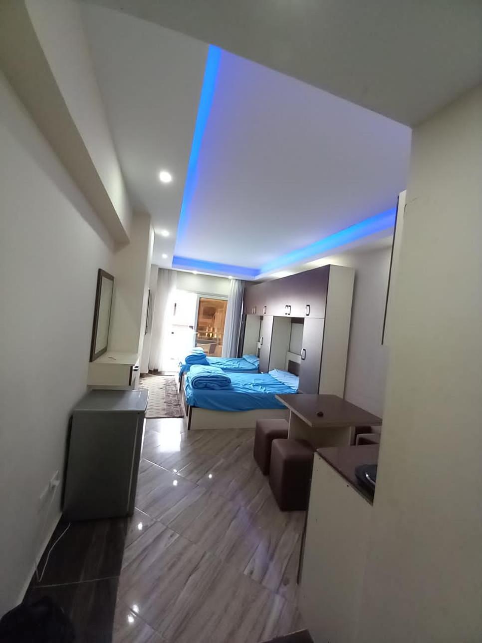 Cecelia resort
