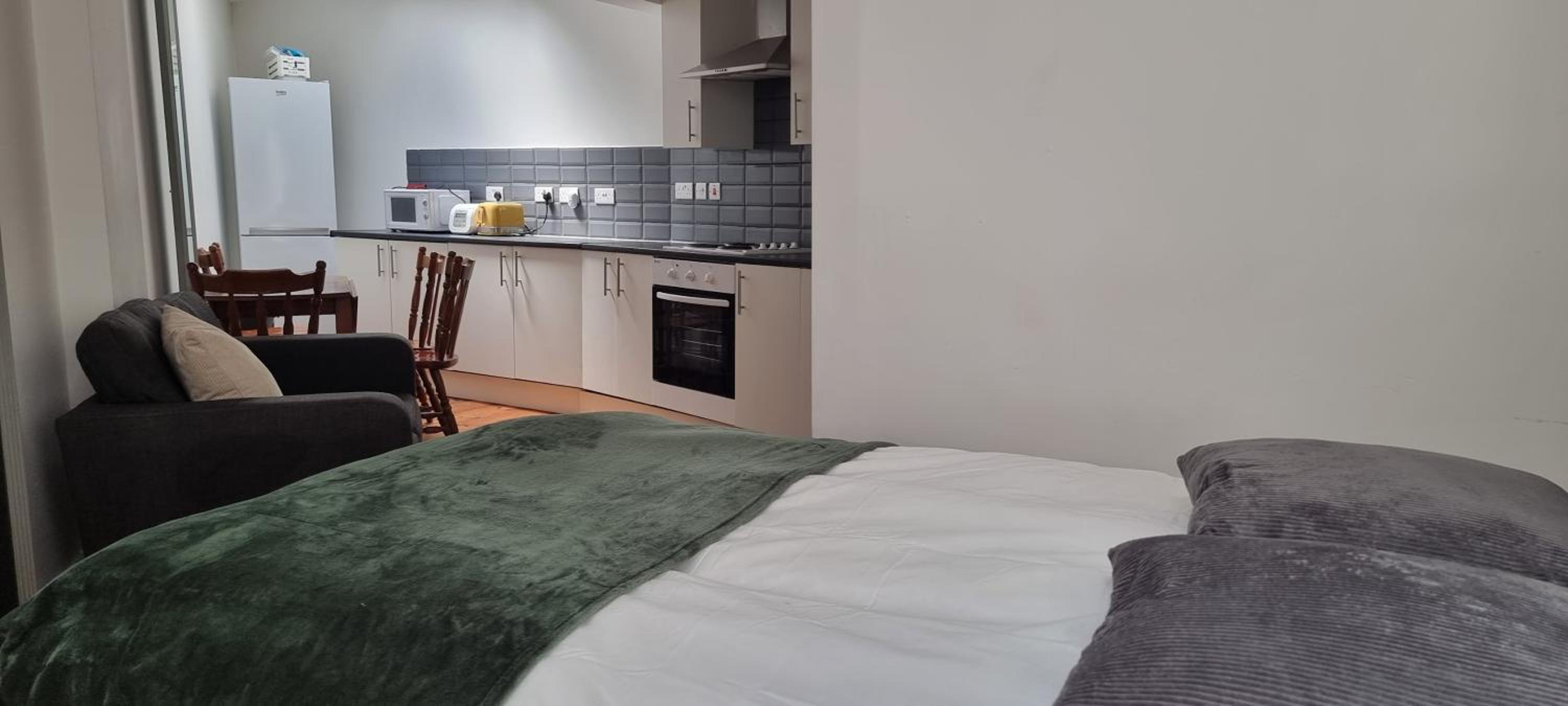 King's Cross Road Private Rooms
