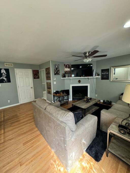 Charming Colonial TH Retreat view 5