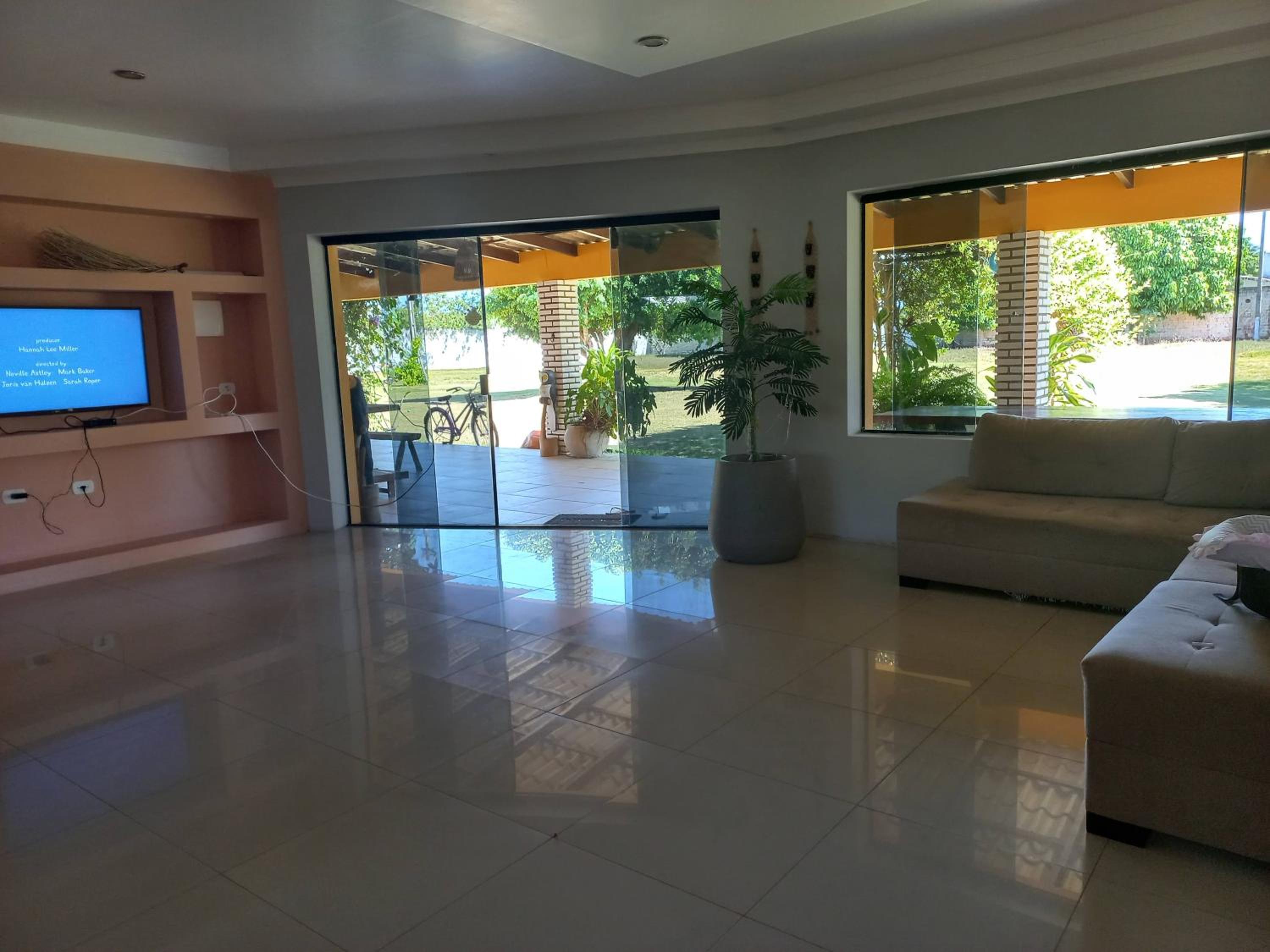 By Chalés Pirauá-Casa grande
