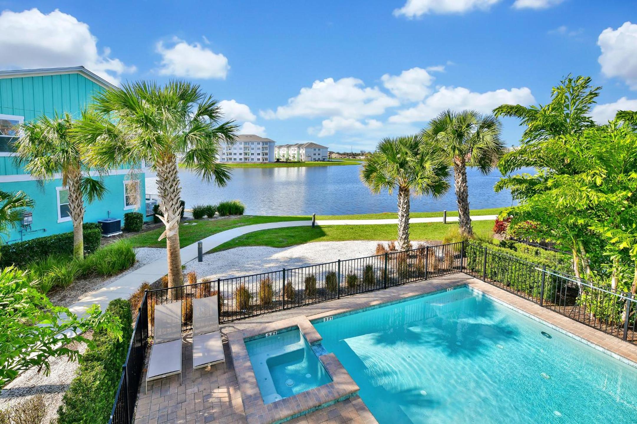 Palm Tree Paradise Cottage Private Pool Near Disney With Margaritaville Resort & Island H20 Access - 8109Su