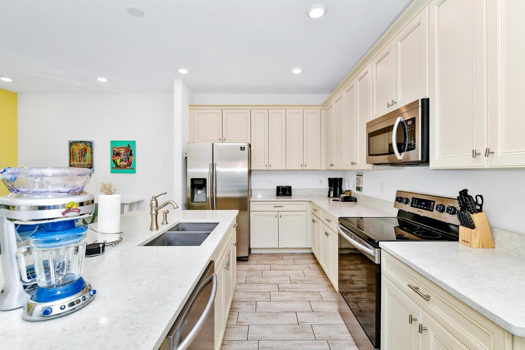 Palm Tree Paradise Cottage Private Pool Near Disney With Margaritaville Resort & Island H20 Access - 8109Su
